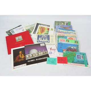 PARTI med postfriska frimärken, bl.a. årssatser