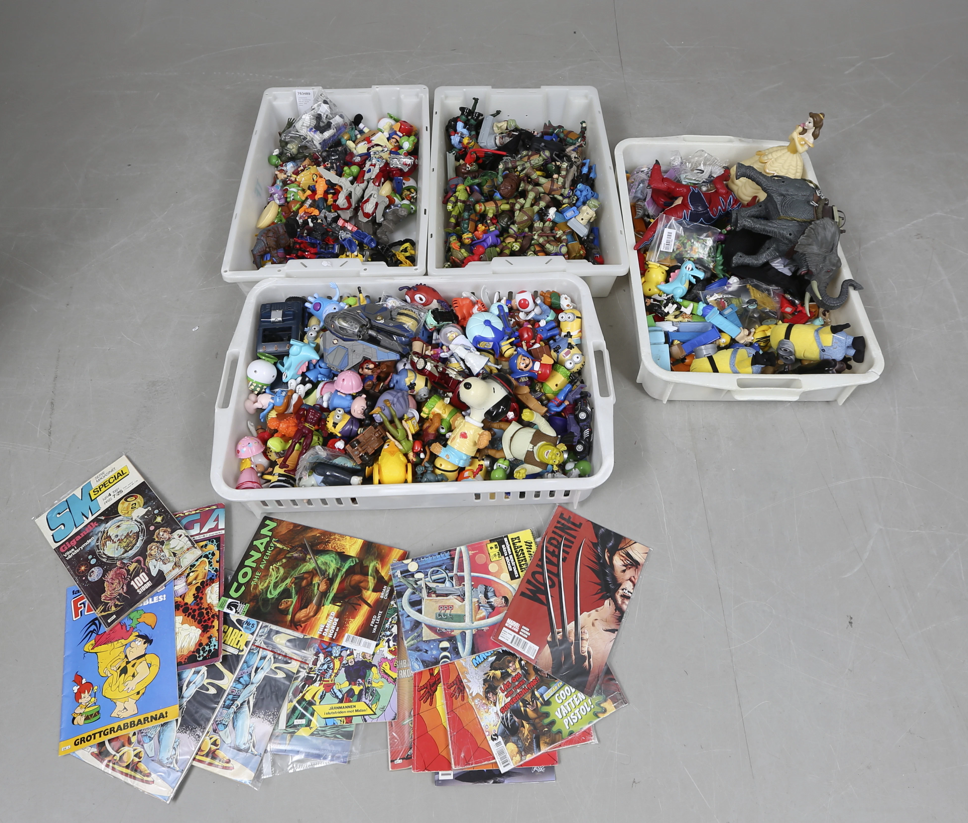 LEKSAKER, bl.a. transformer, Marvel, Super Mario, Star Wars,PEZ,Turtles.