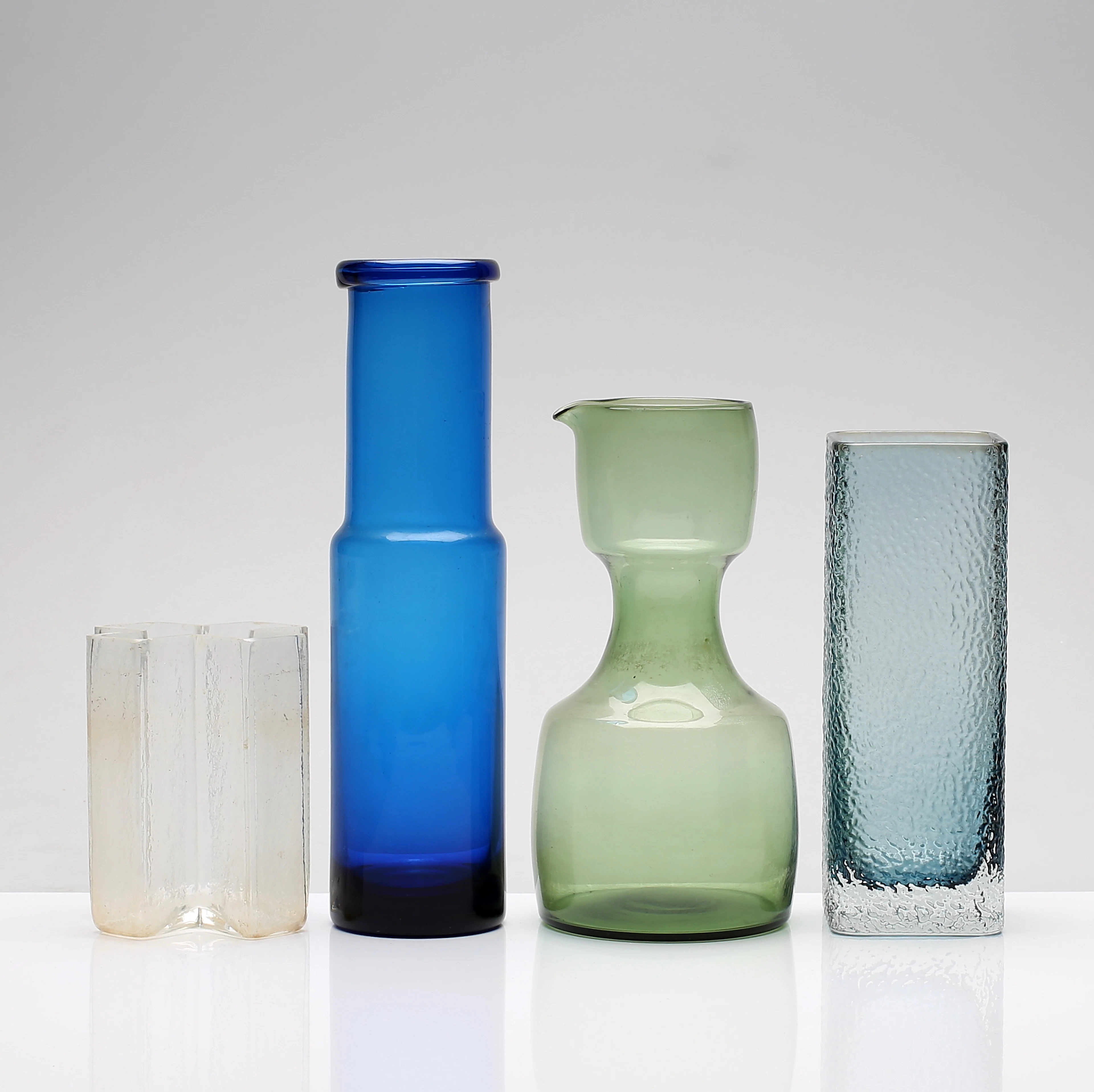 KANNA OCH VASER, 3 st, glas, bl a Bodil Kjaer, Gullsakruf.
