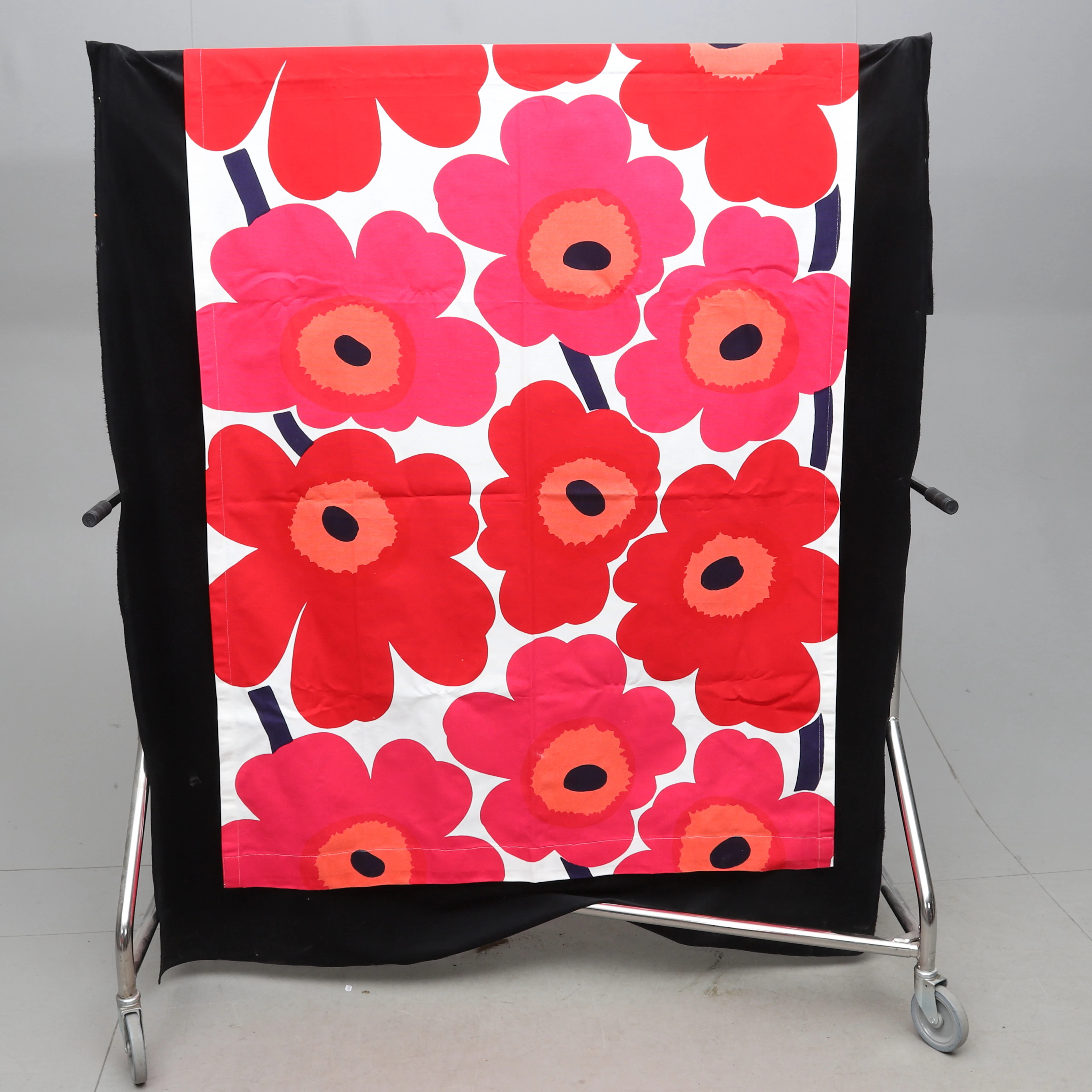TYG / DUK, "Unikko", Maija & Kristina Isola, Marimekko, 2000-tal.