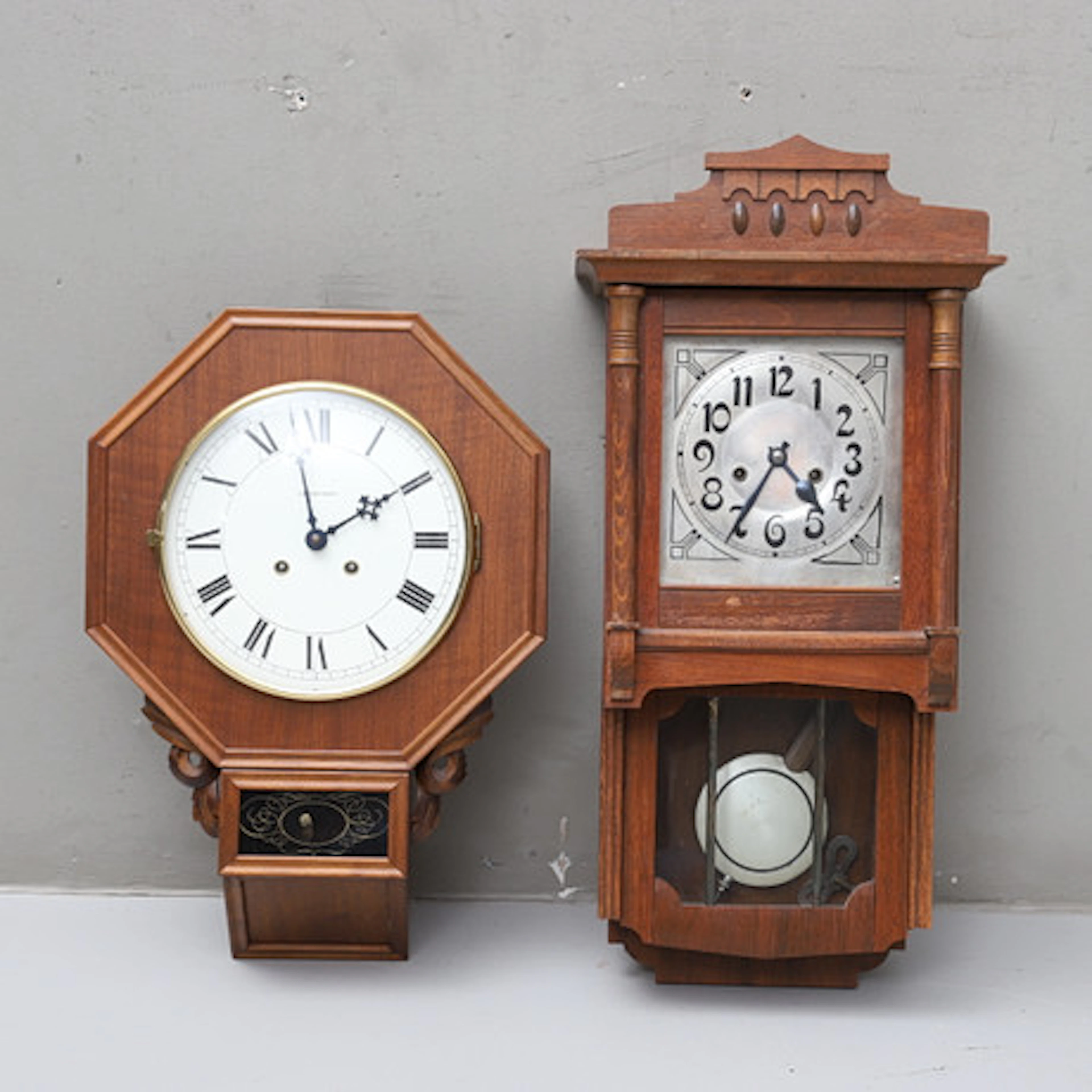 VÄGGUR, 2 st, bl a Hamburg American Clock …