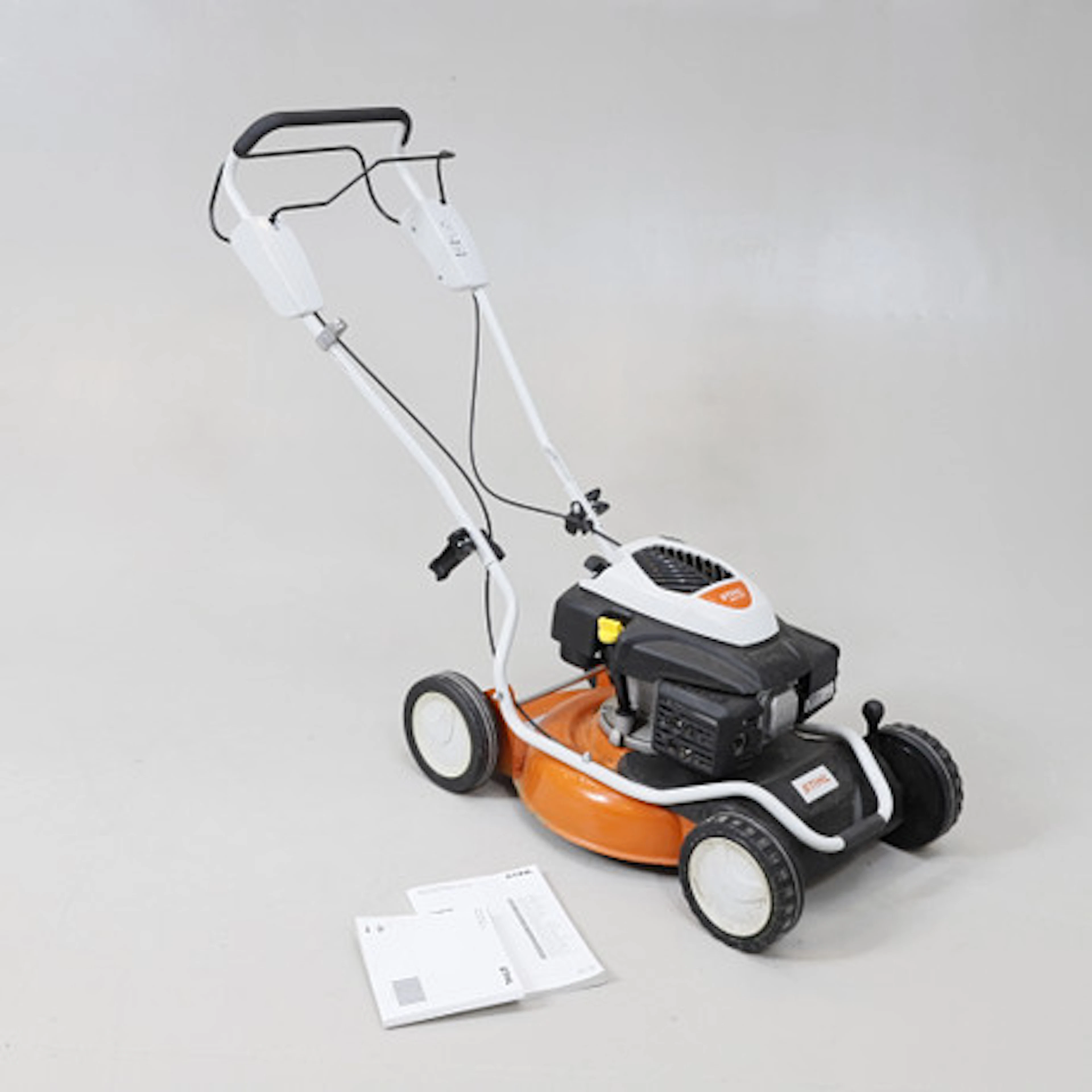 GRÄSKLIPPARE, Stihl, RM 2 RT.