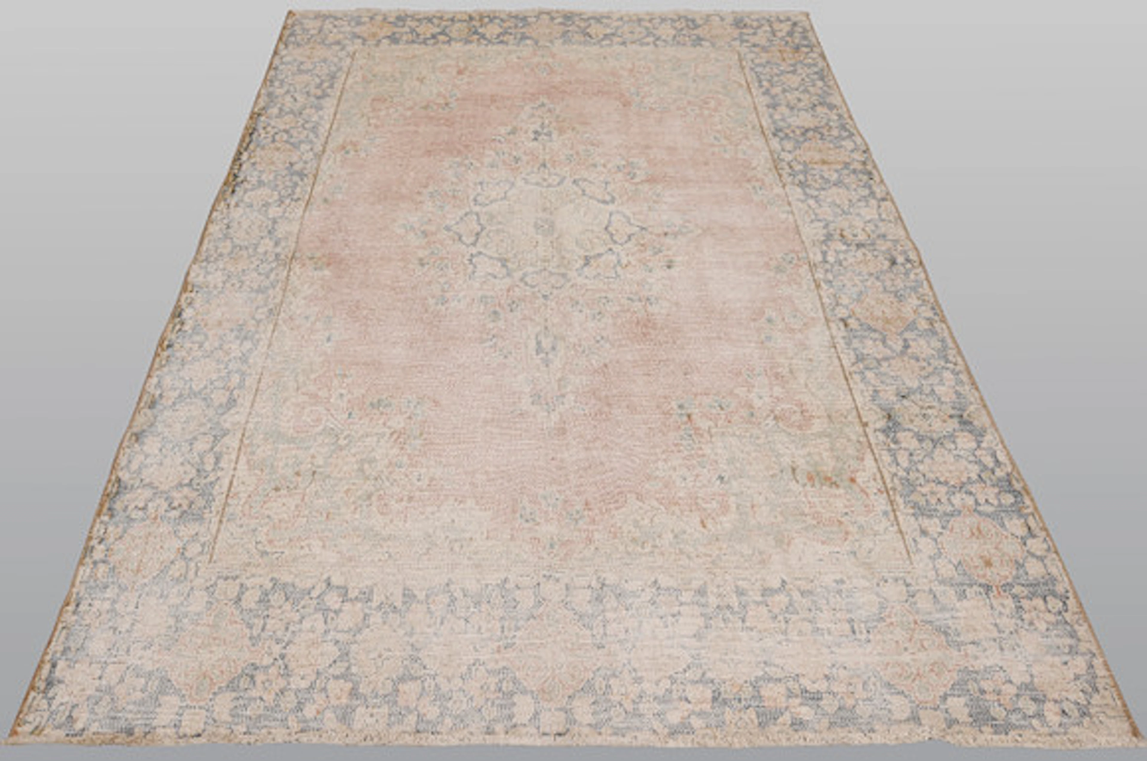 MATTA, vintage. Ca 220 x 146 cm.