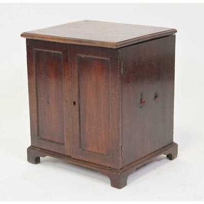 Lot 2515 - A 19th century mahogany table-top cabinet
