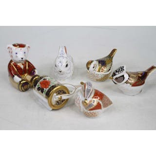 Lot 274 - A collection of Royal Crown Derby animal