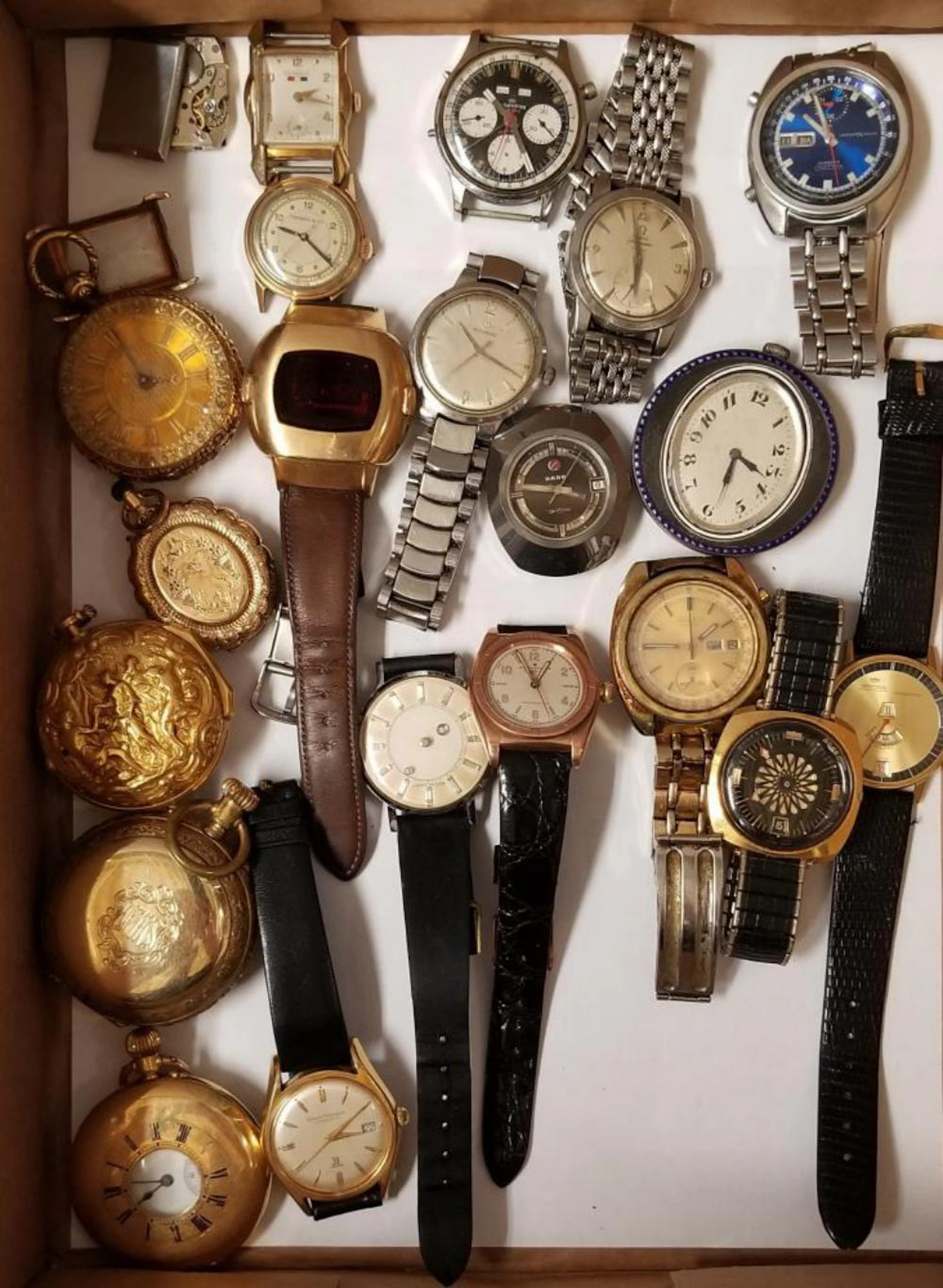 Estate Watch Lot.