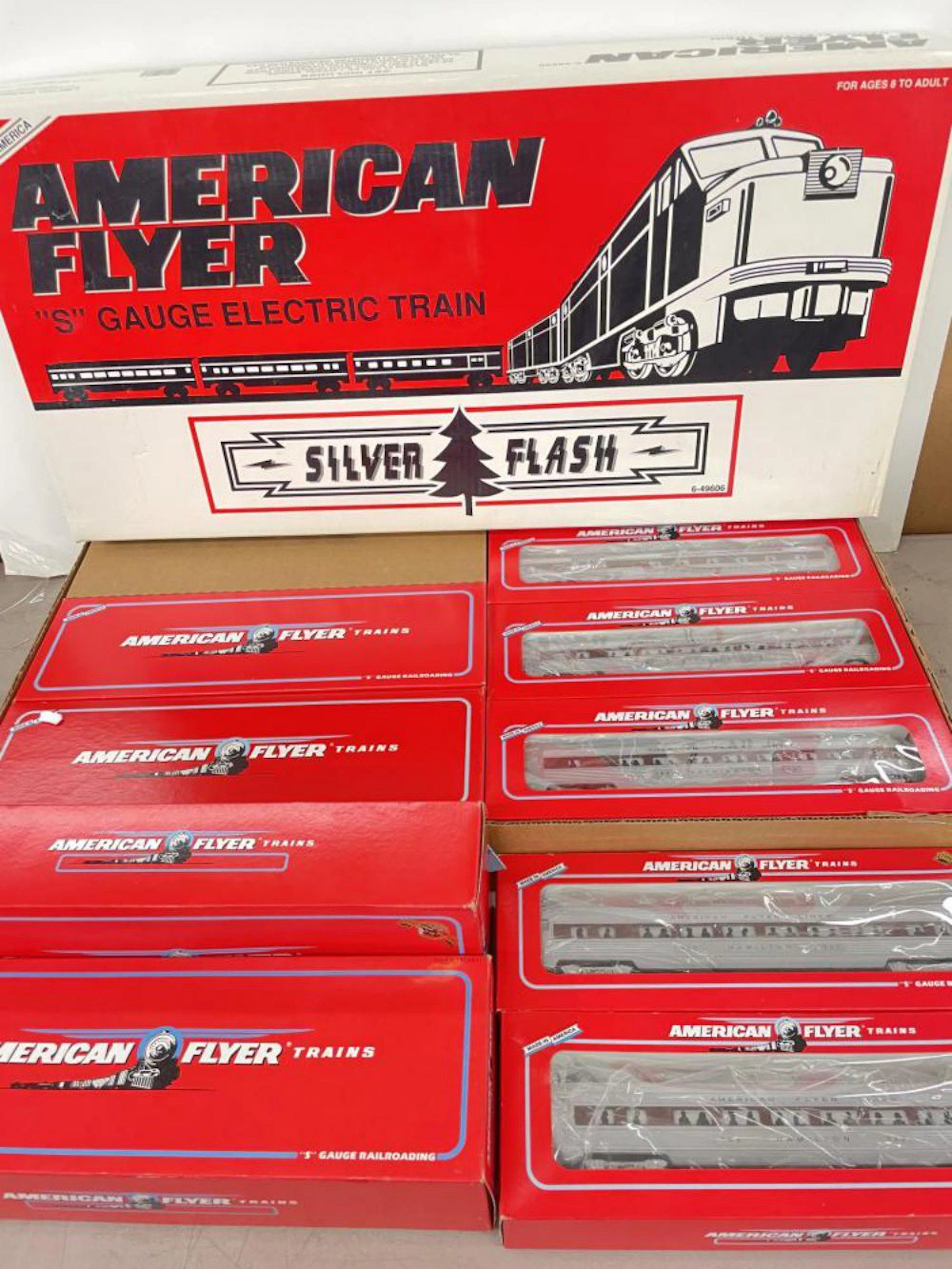 Extended American Flyer Lionel Silver Flash Set