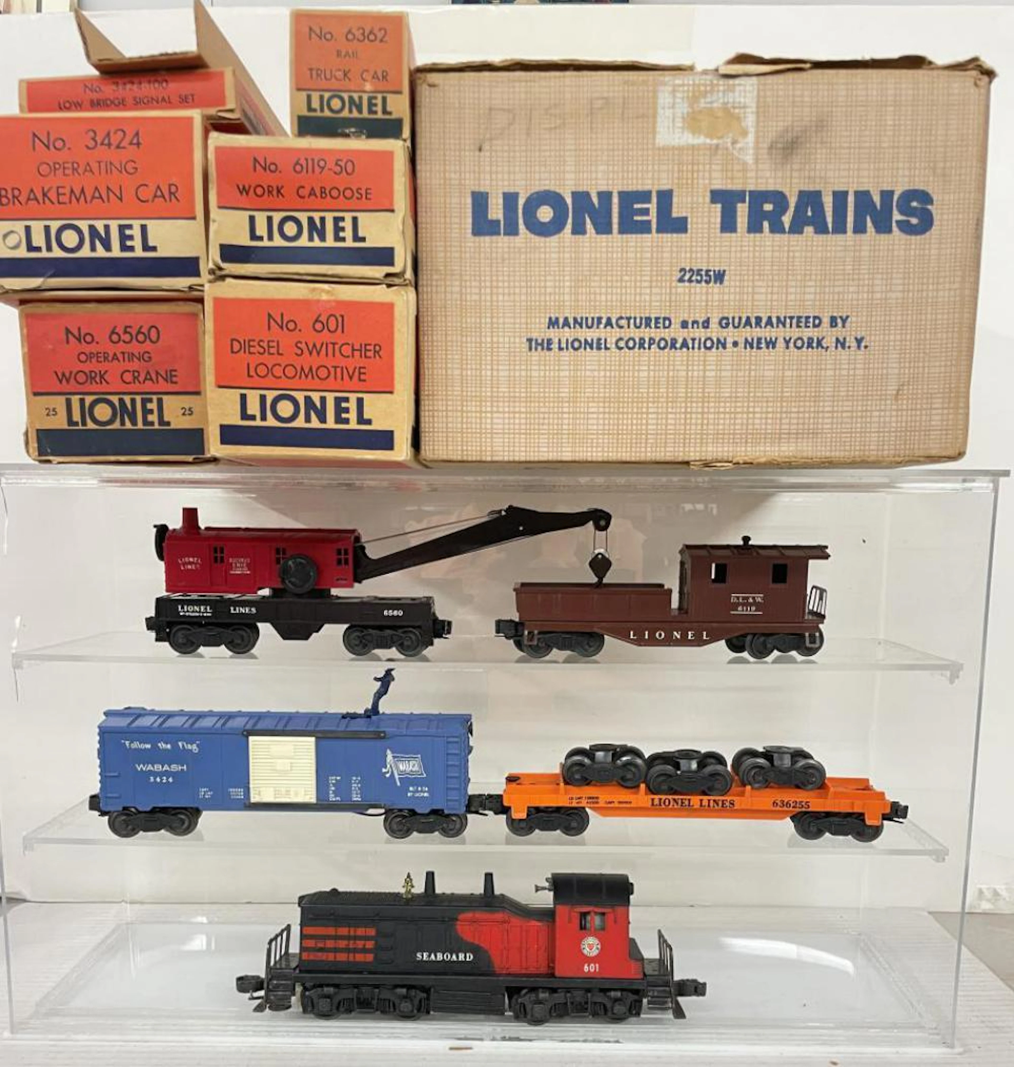 Clean Boxed 1956 Lionel Set 2255W