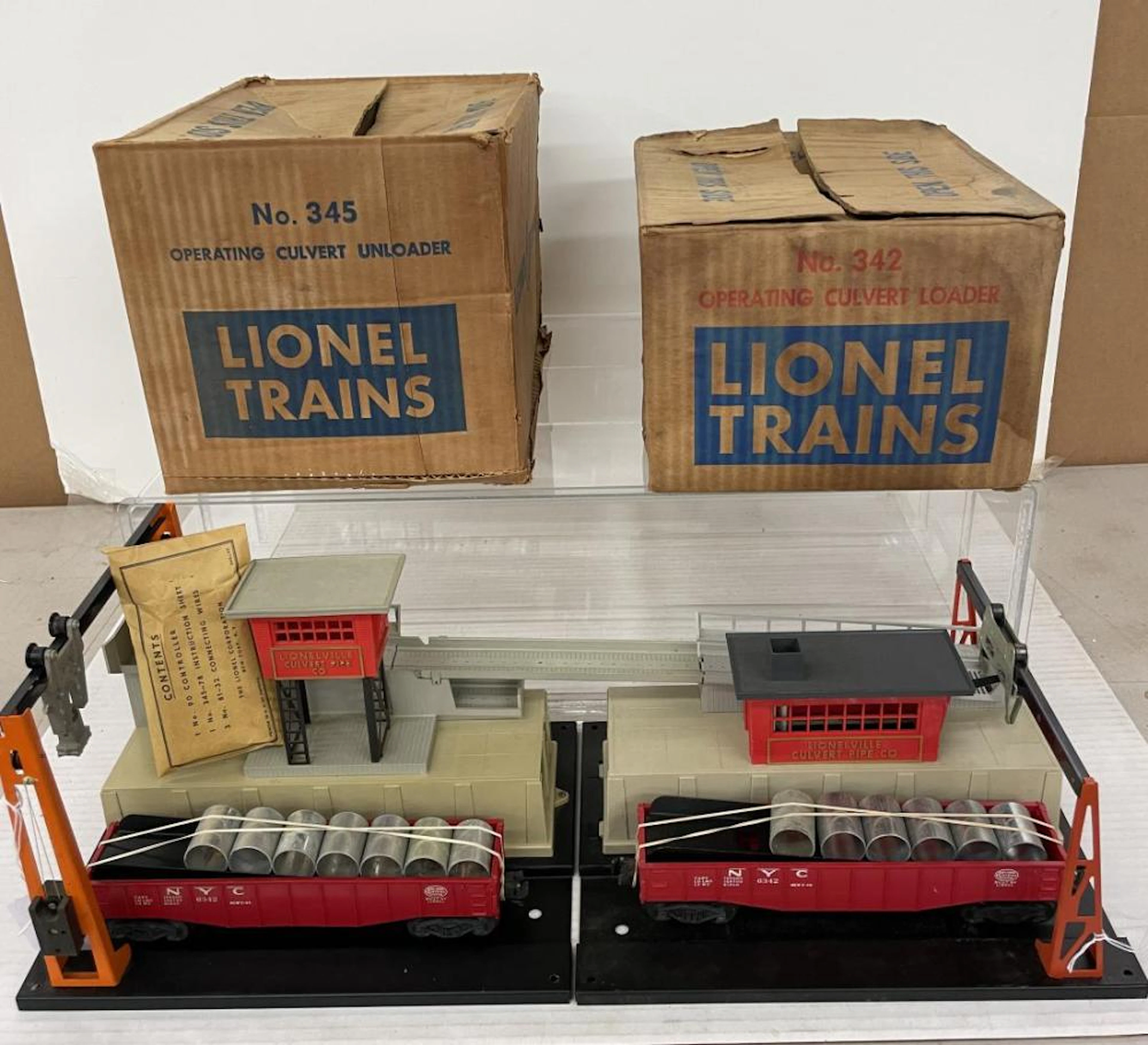 Boxed Lionel 342 & 345 Culvert Set