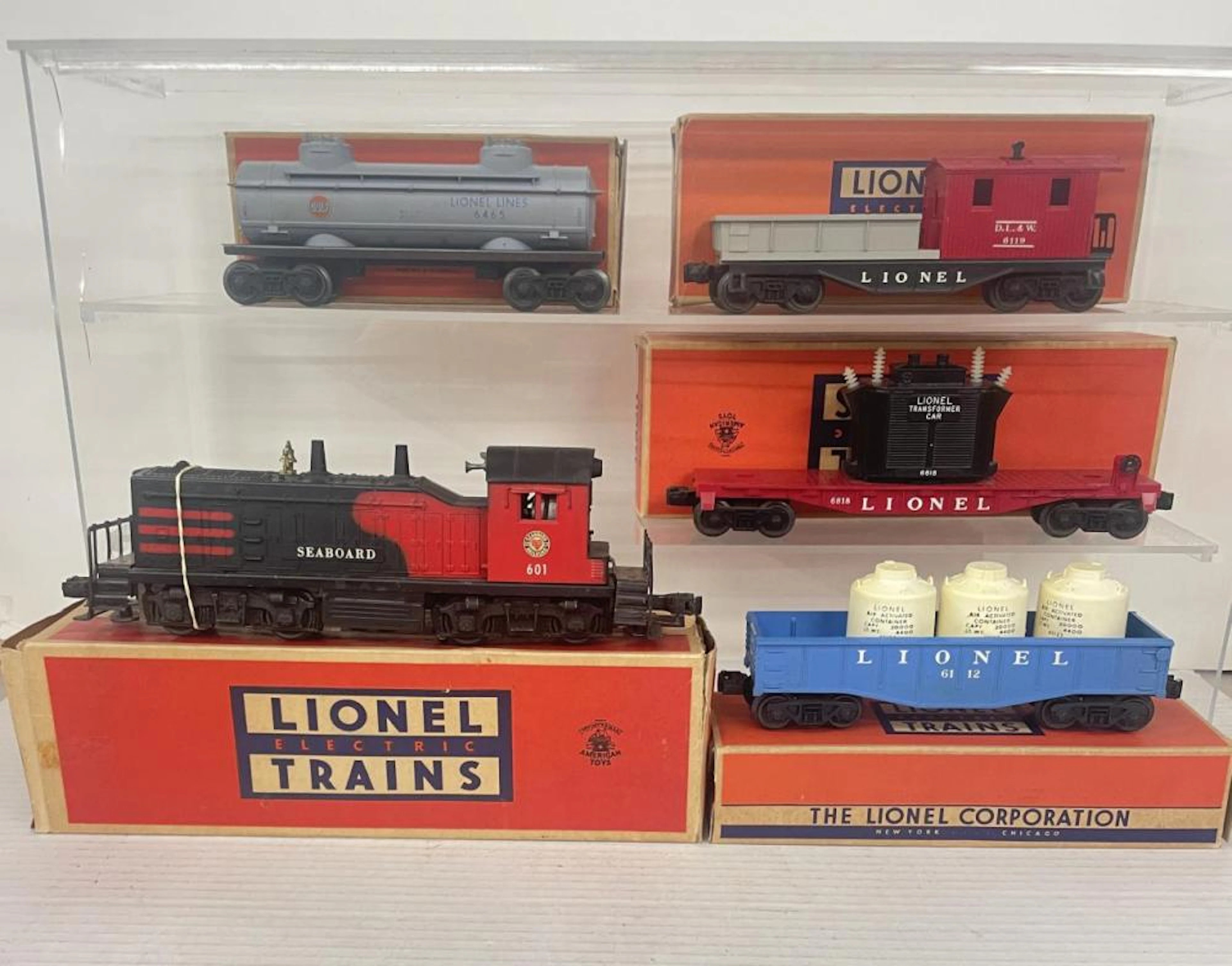 5pc Boxed Lionel Diesel Set