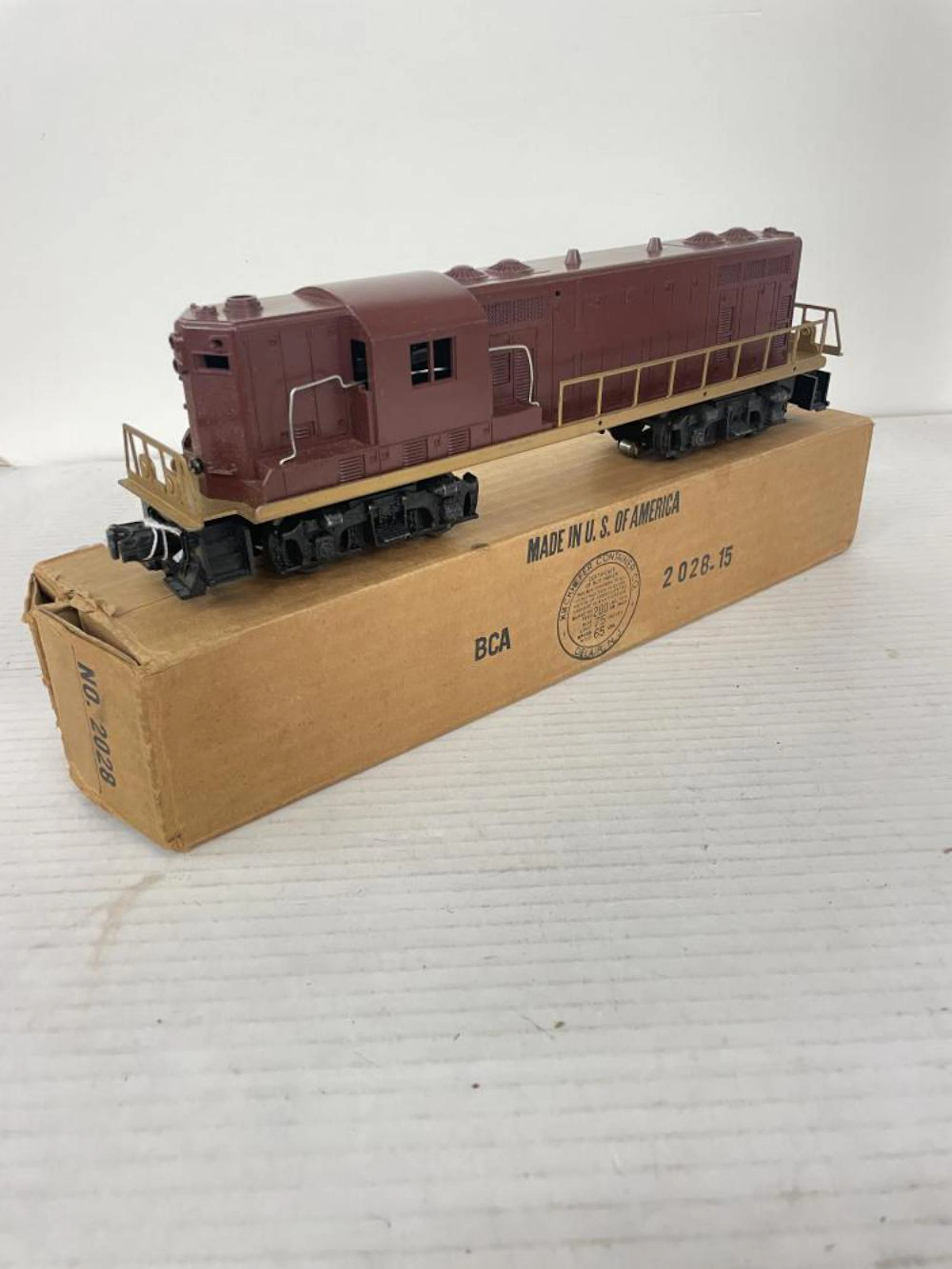 Boxed Lionel 2028 PRR GP7 Diesel