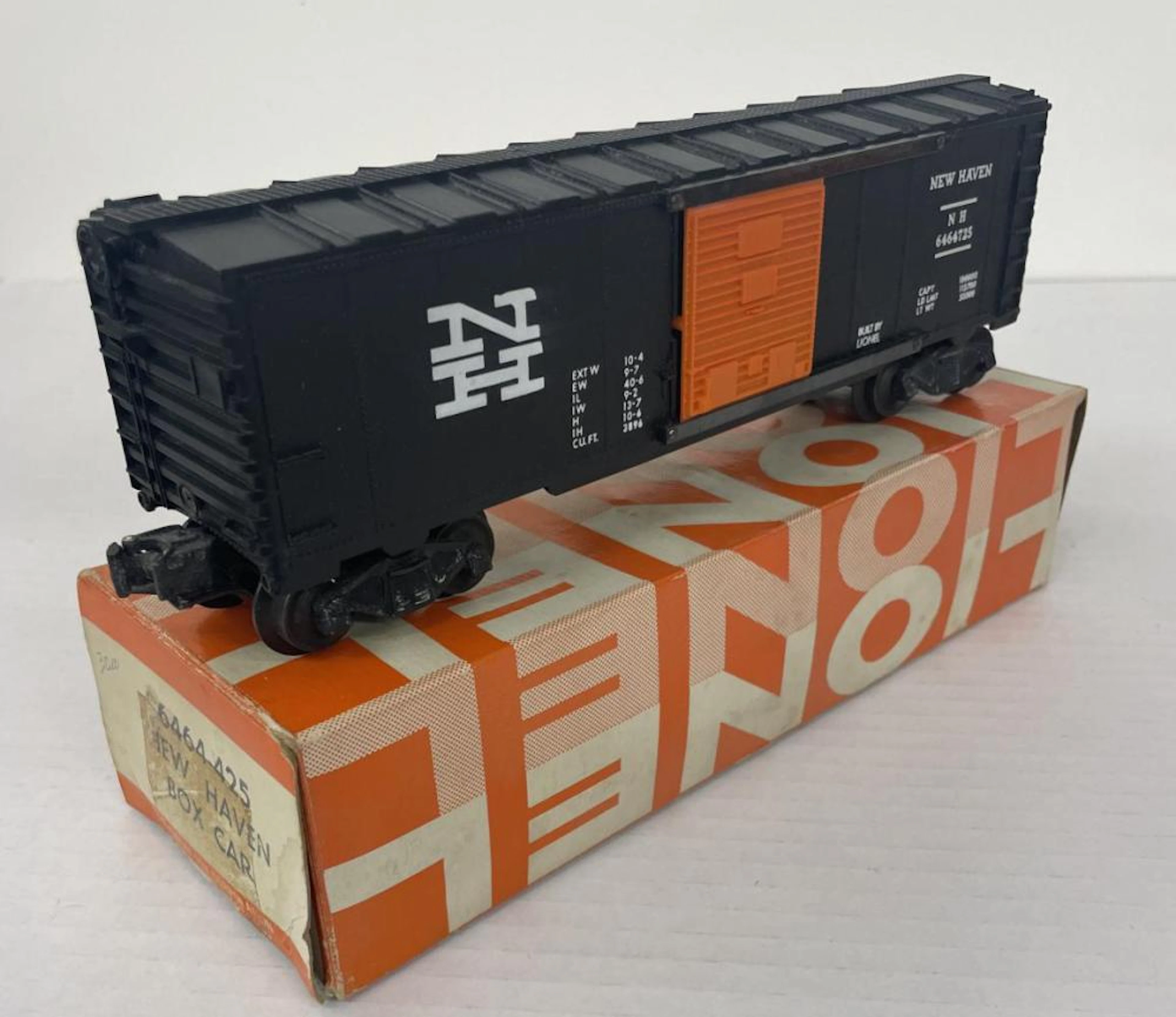 LN Boxed 6464-725 NH Boxcar