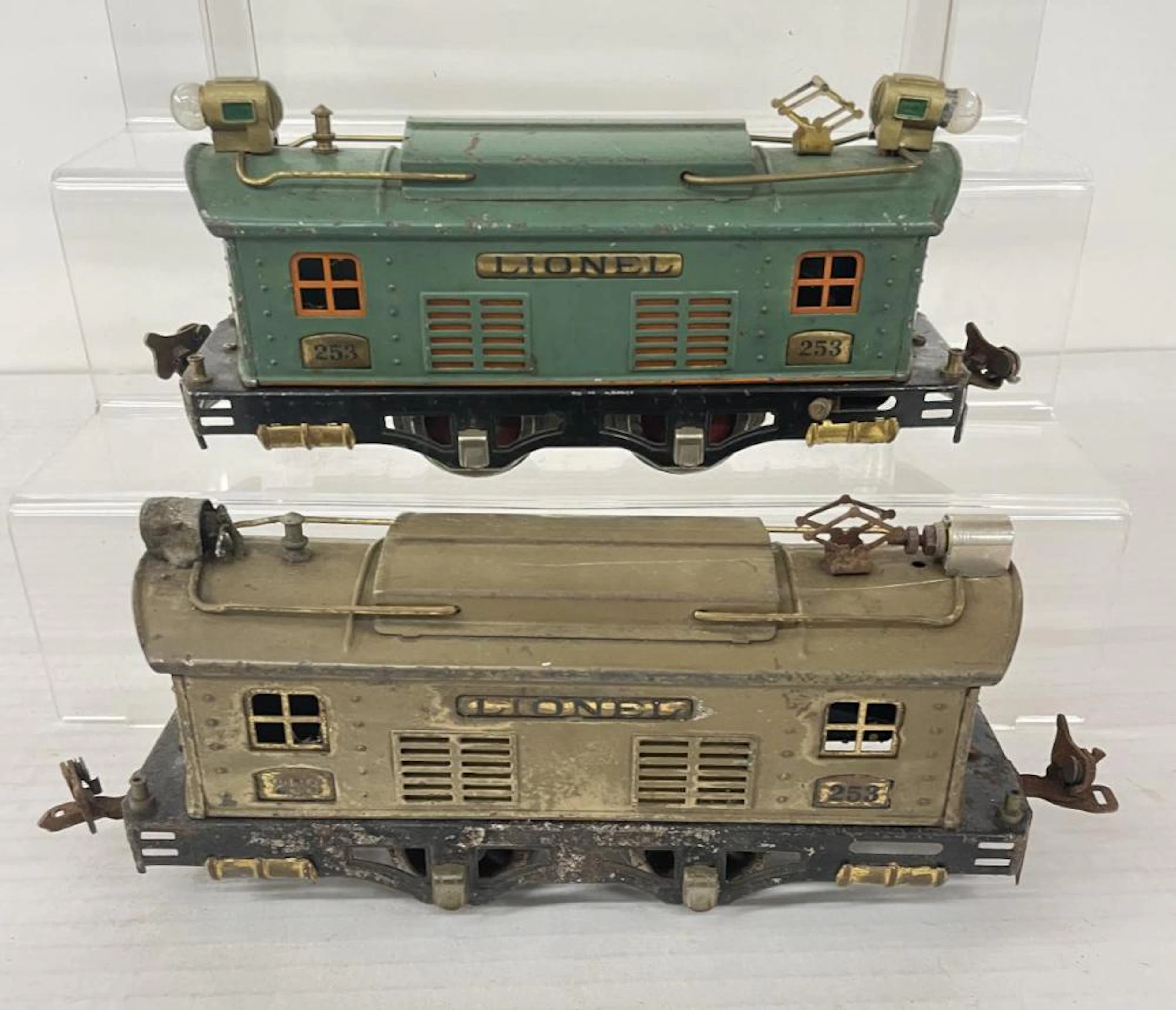 2 Lionel 253 Boxcab Electrics