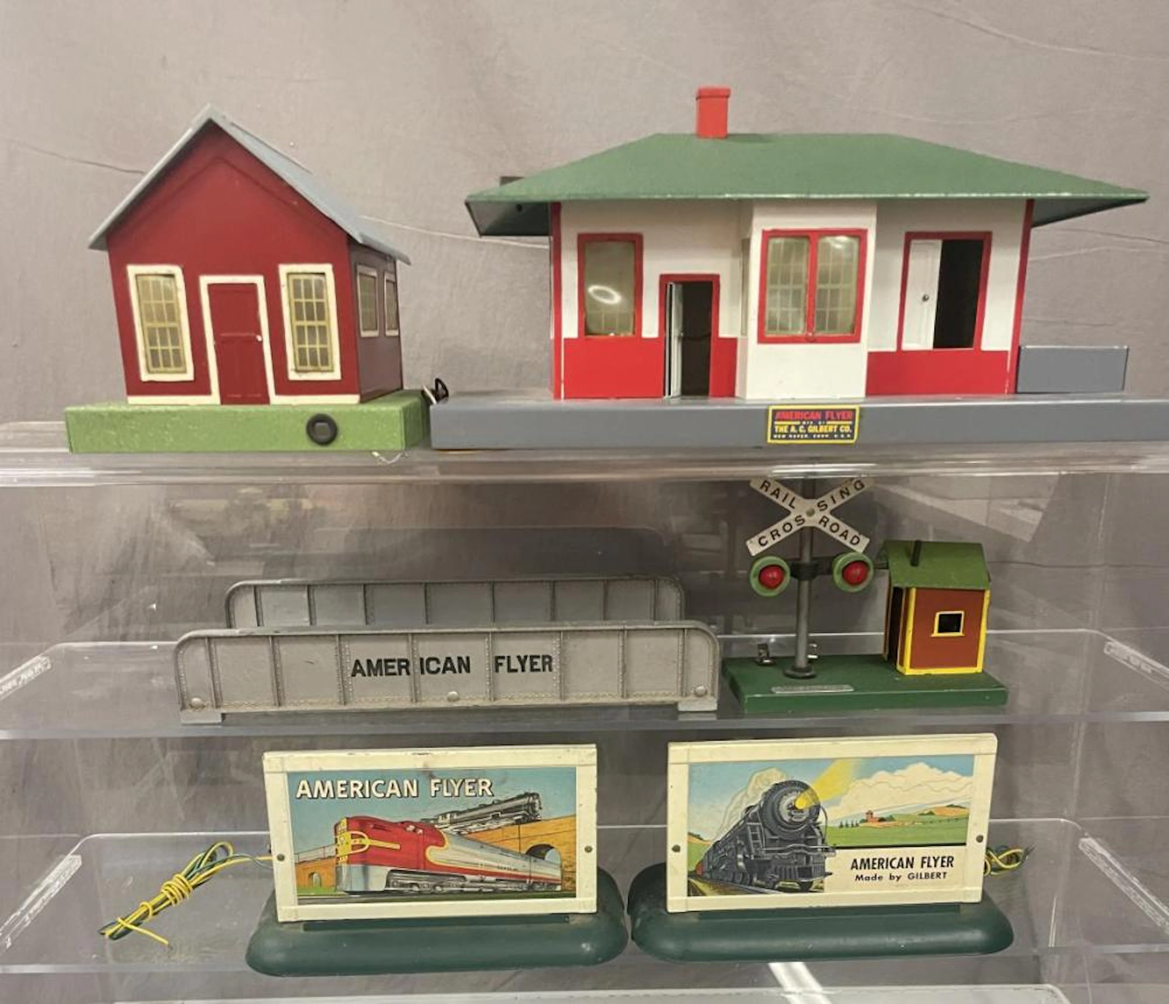 6 American Flyer Accessories