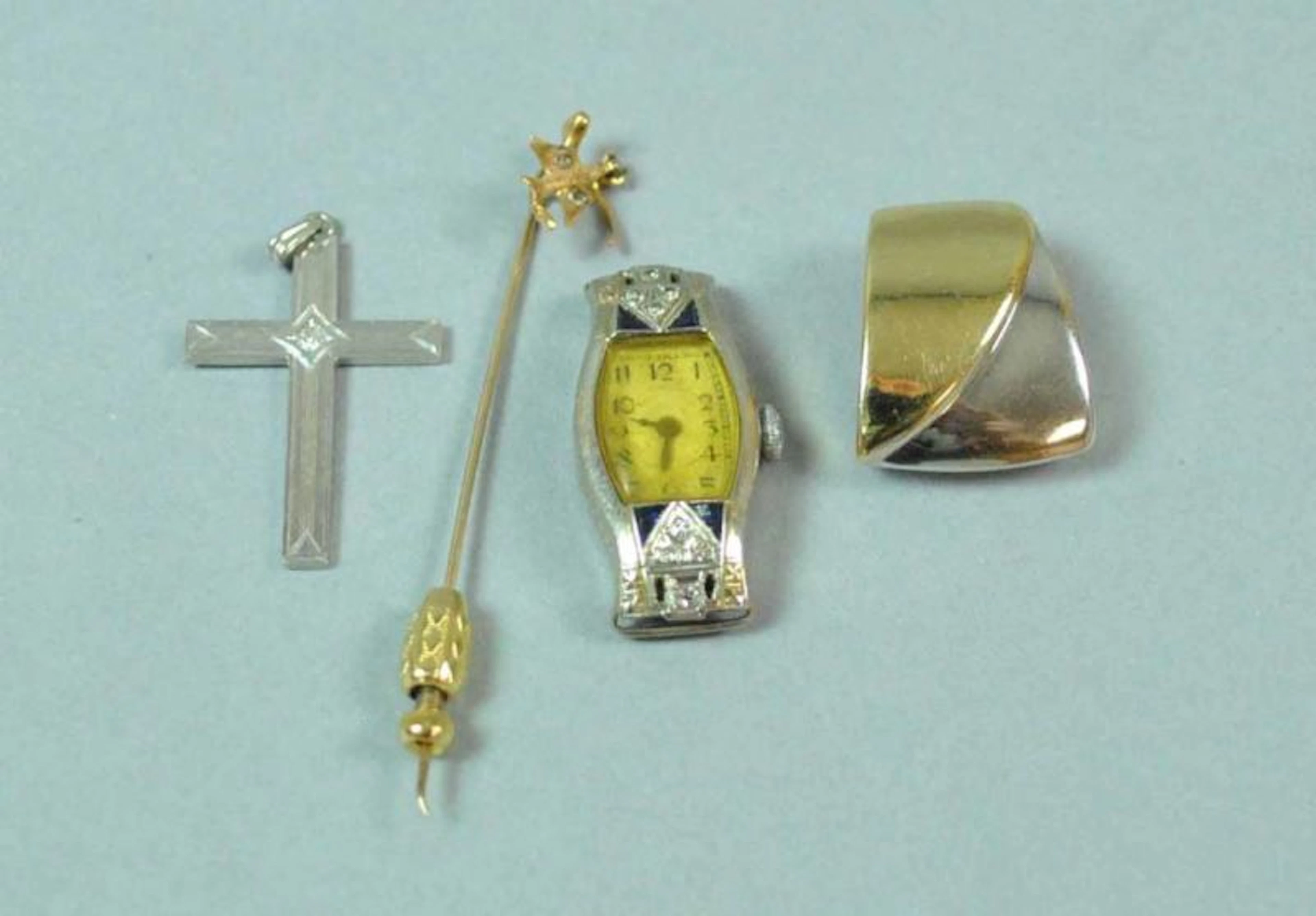 (4) GOLD JEWELRIES