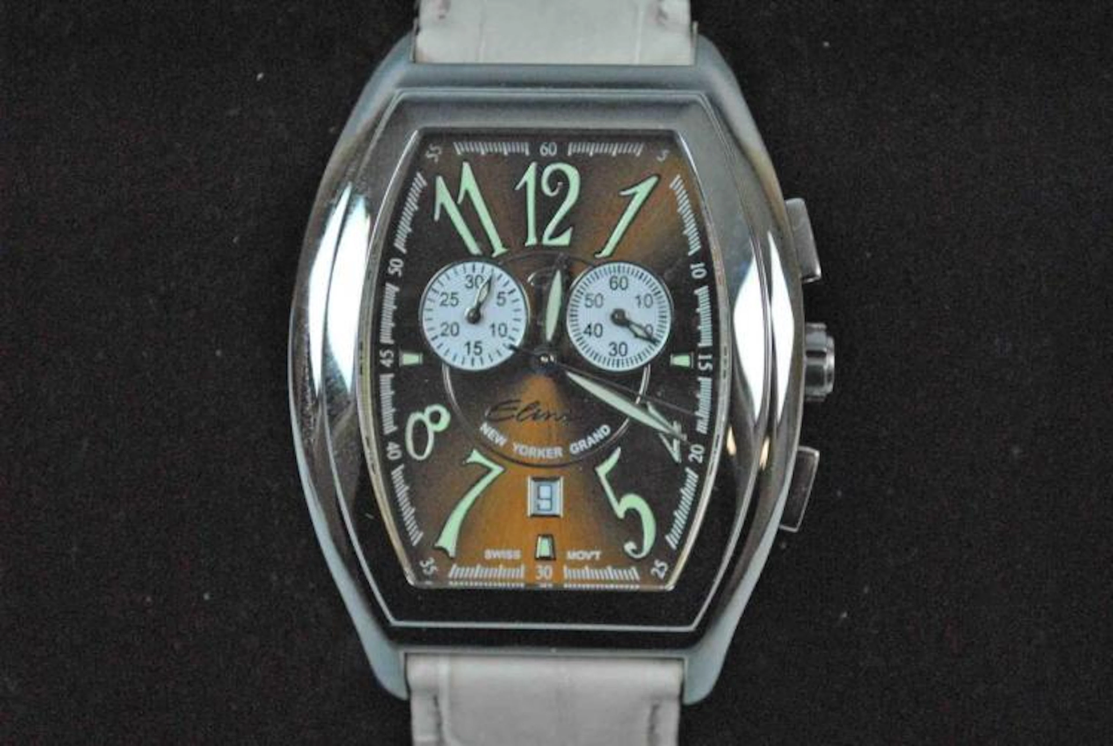 ELINI NEW YORKER GRAND CHRONOGRAPH WATCH