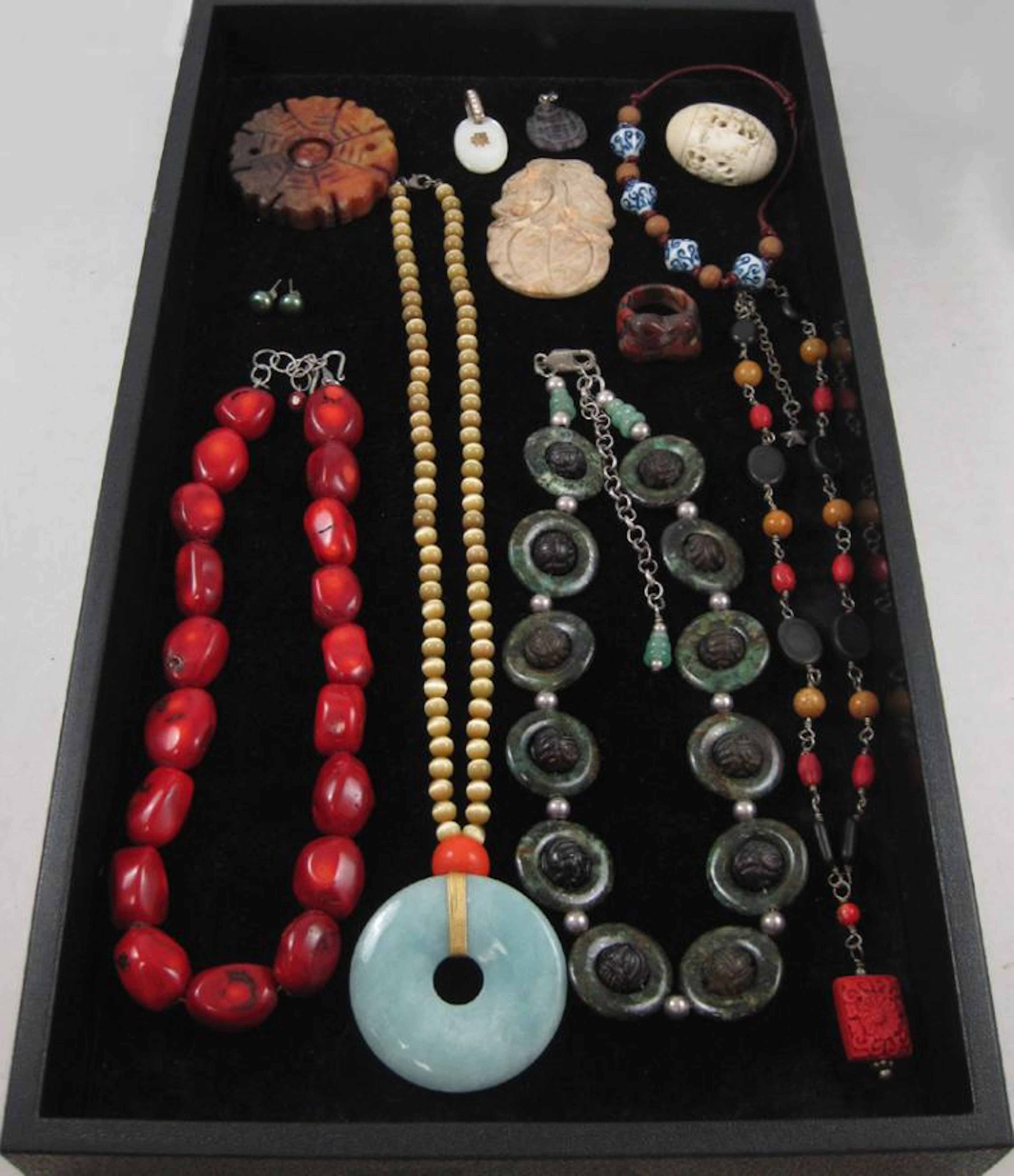 THIRTEEN ARTICLES OF JEWELRY, including a size 7 pietersite ring; coral bead necklace; glass bead