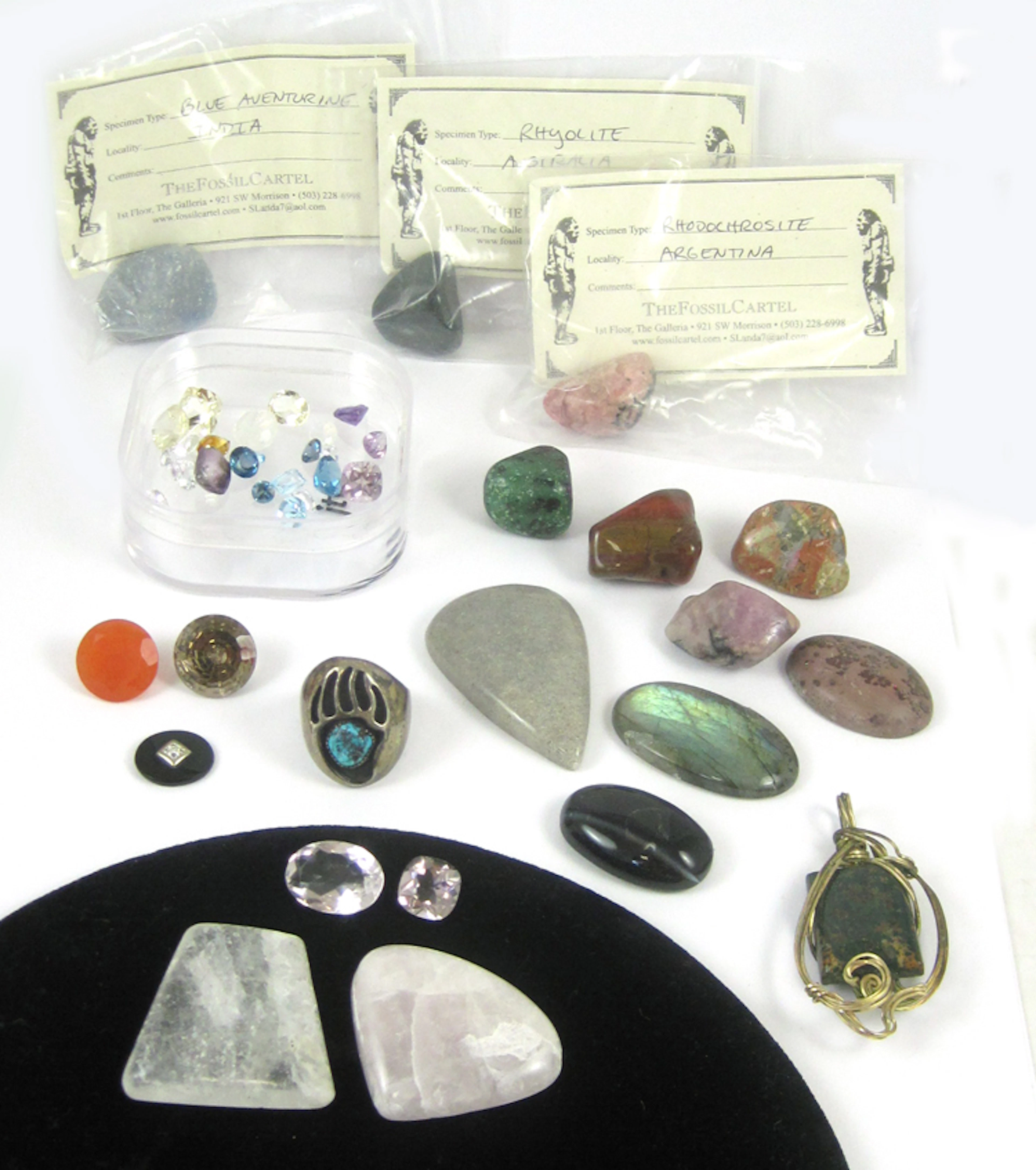 COLLECTION OF UNSET GEMSTONES, RING AND PENDANT, i