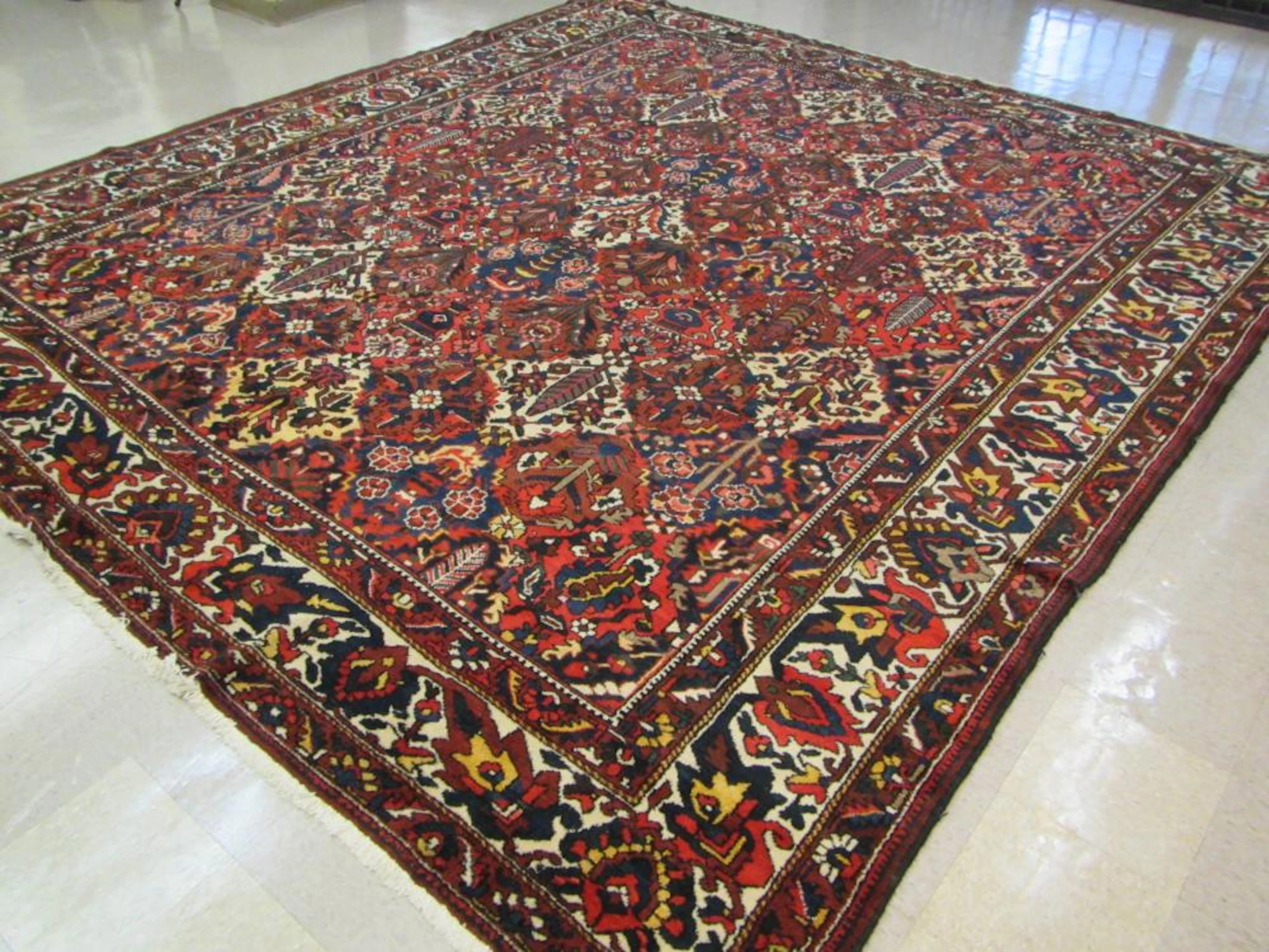 PERSIAN BAKHTIARI TRIBAL CARPET, a southwestern Ir