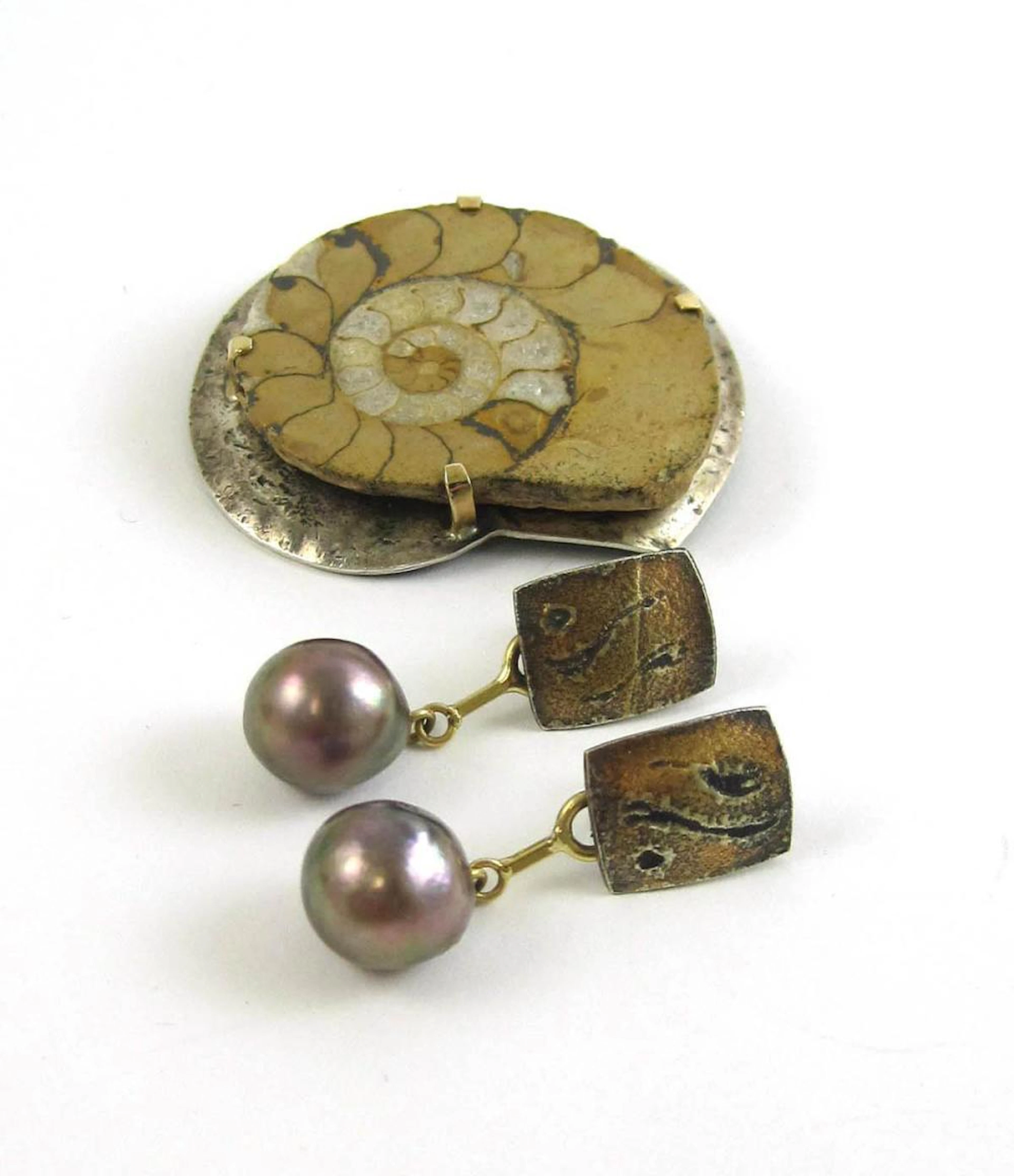 MIXED METAL BROOCH AND EARRINGS, including a sterl