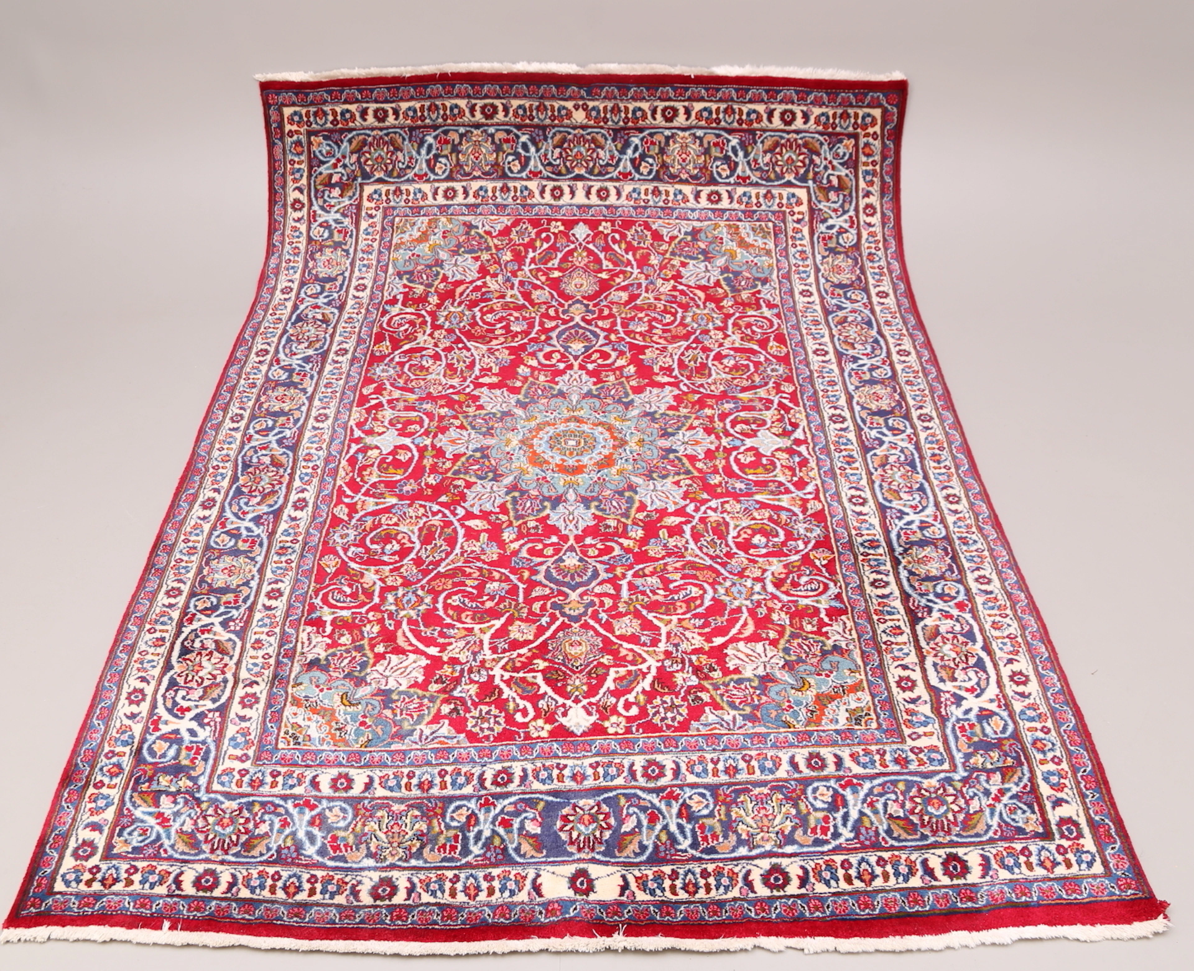 MATTA, orientalisk, handknuten, persisk Mashhad, 200 x 292 cm.
