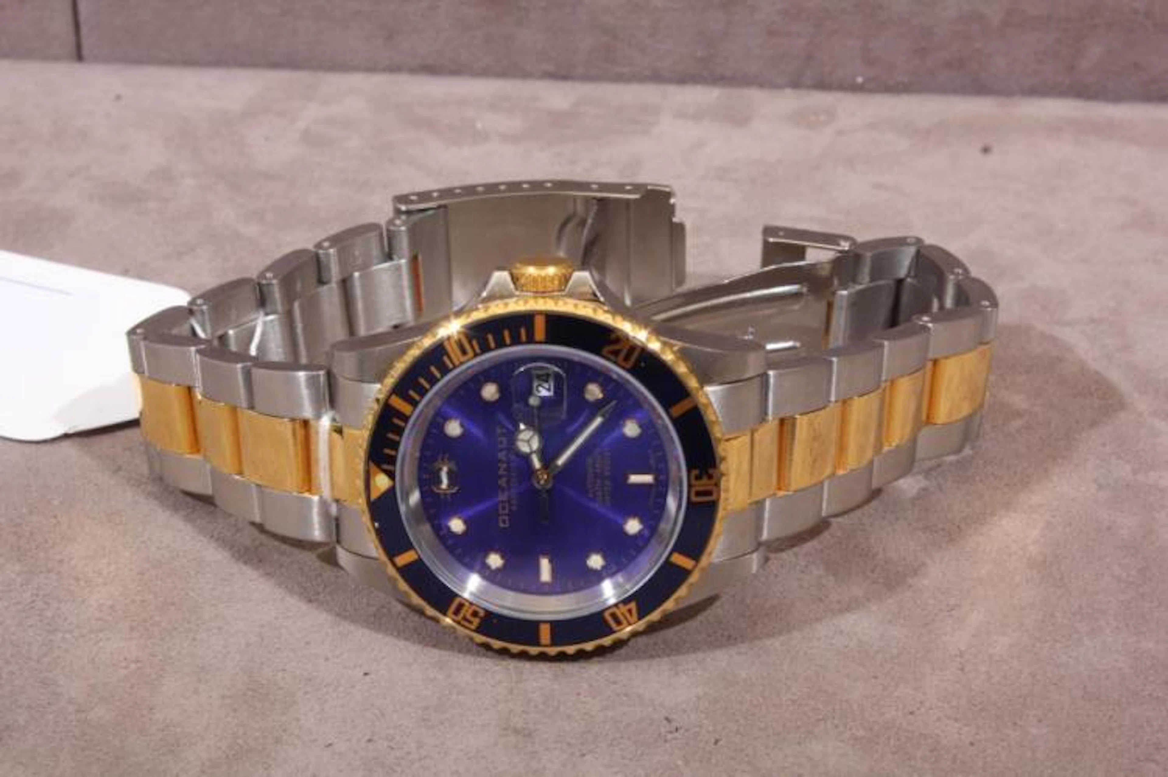 Oceanaut Man's Watch (13) Self Winding