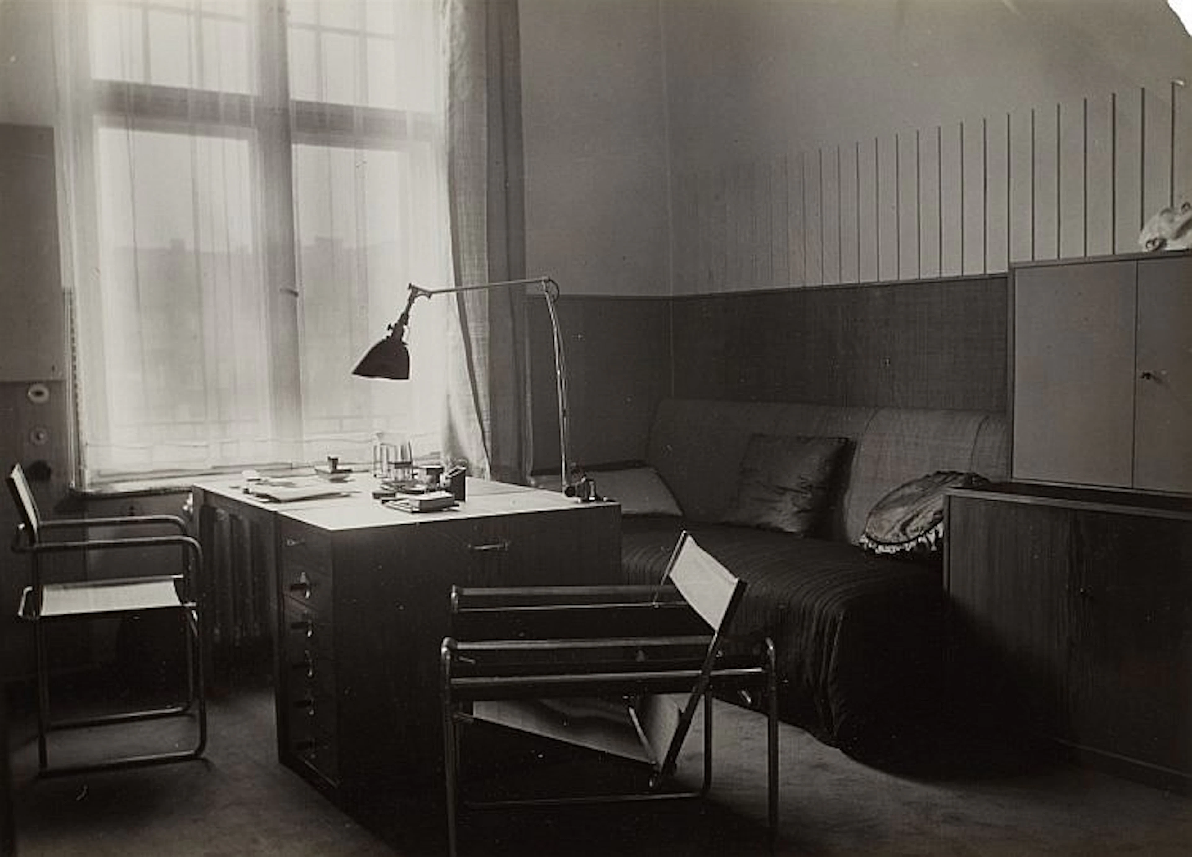 Cami Stone, Arbeitsraum in der Wohnung von Erwin Piscator, c. 1930