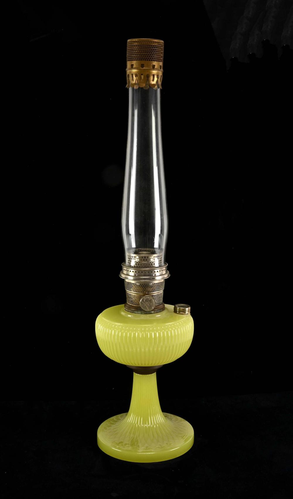 Antique Yellow Moonstone Vertique Model B Aladdin Lamp | Barnebys