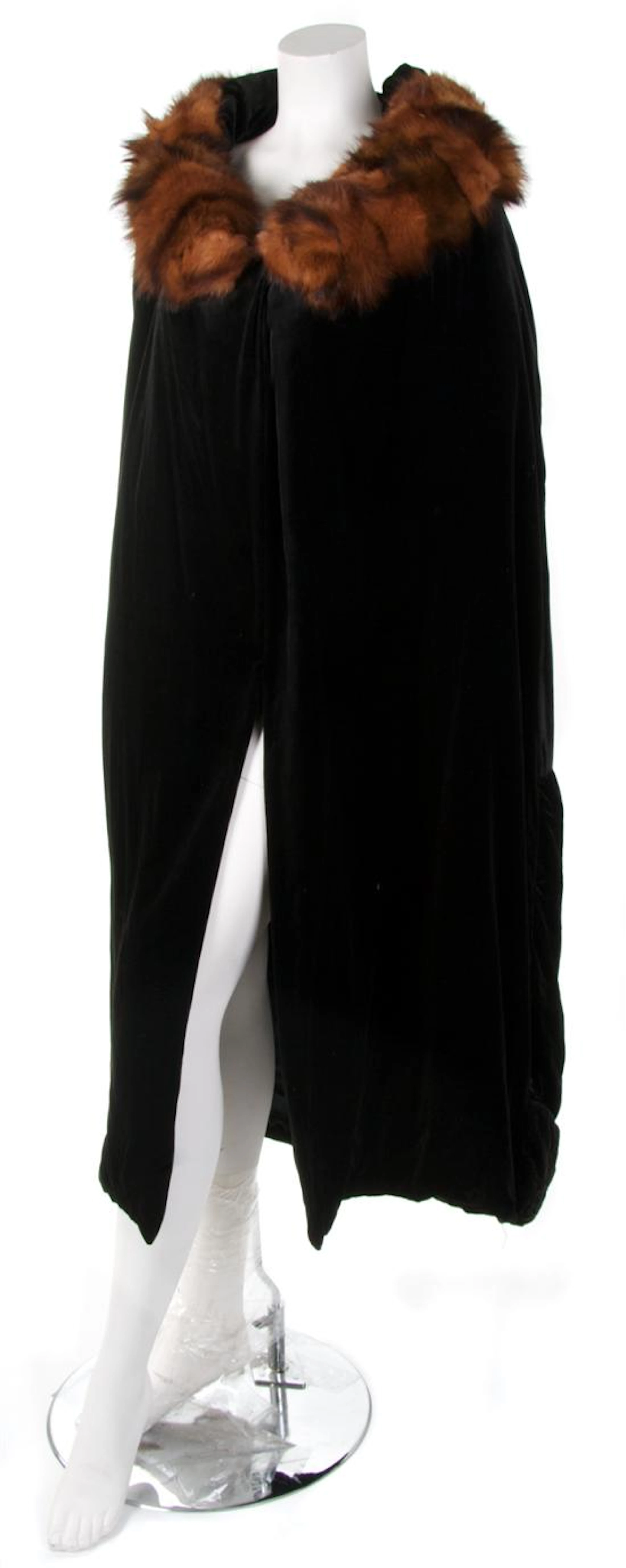 A Jeanne Paquin Couture Black Velvet Cloak, winter 1924,