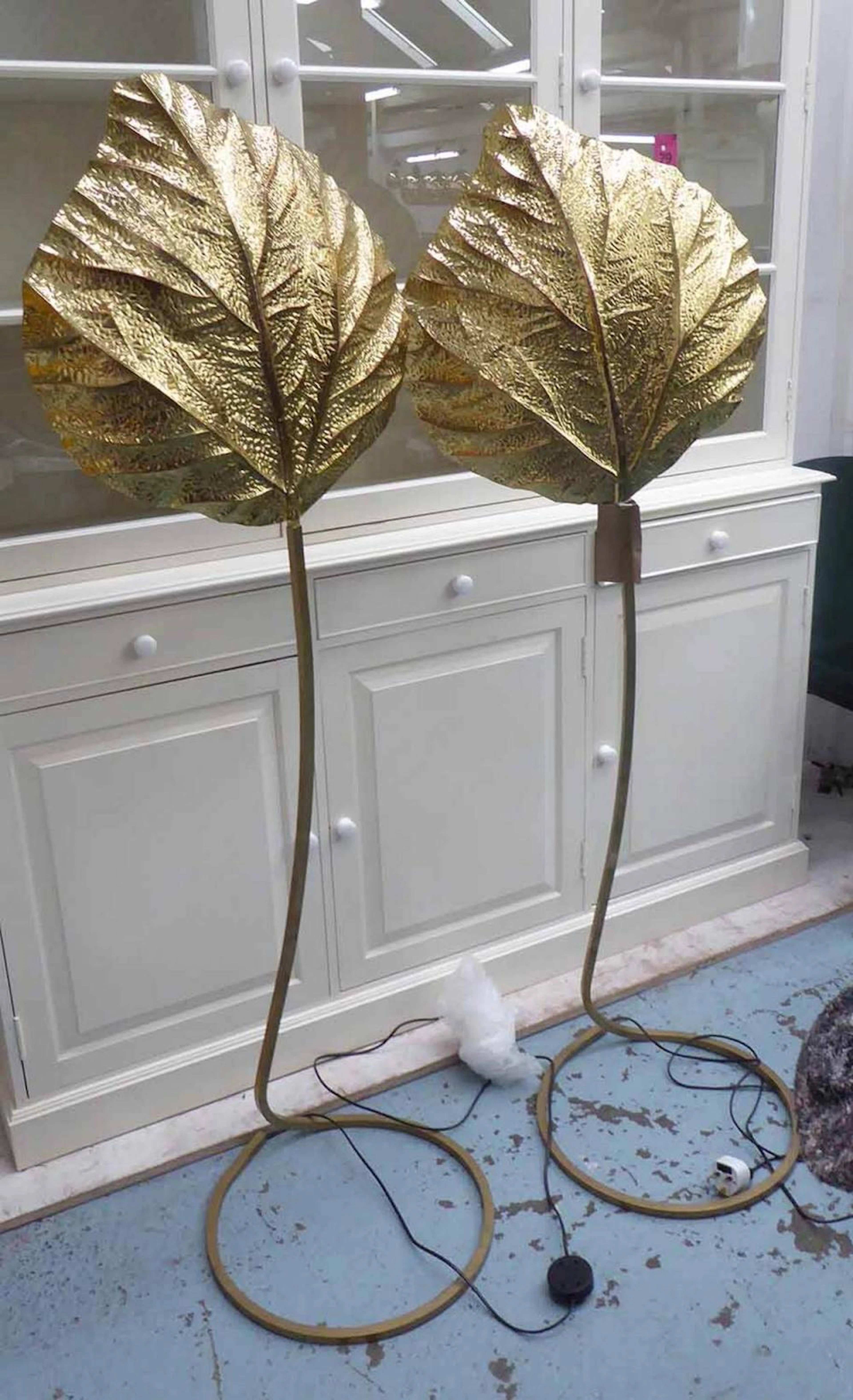 FLOOR LAMPS