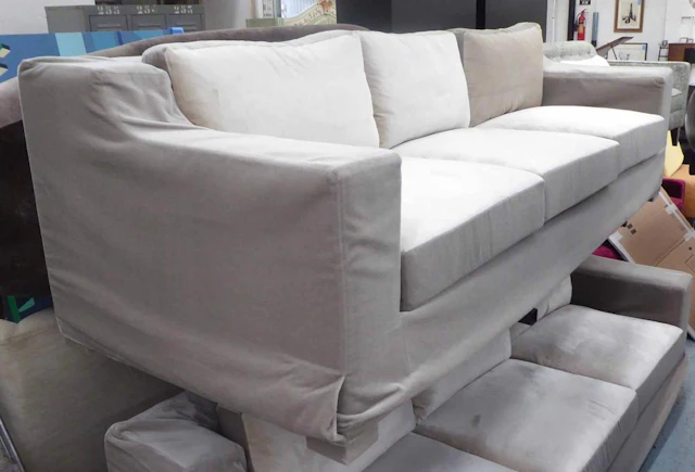 INDIA MAHDAVI SOFAS