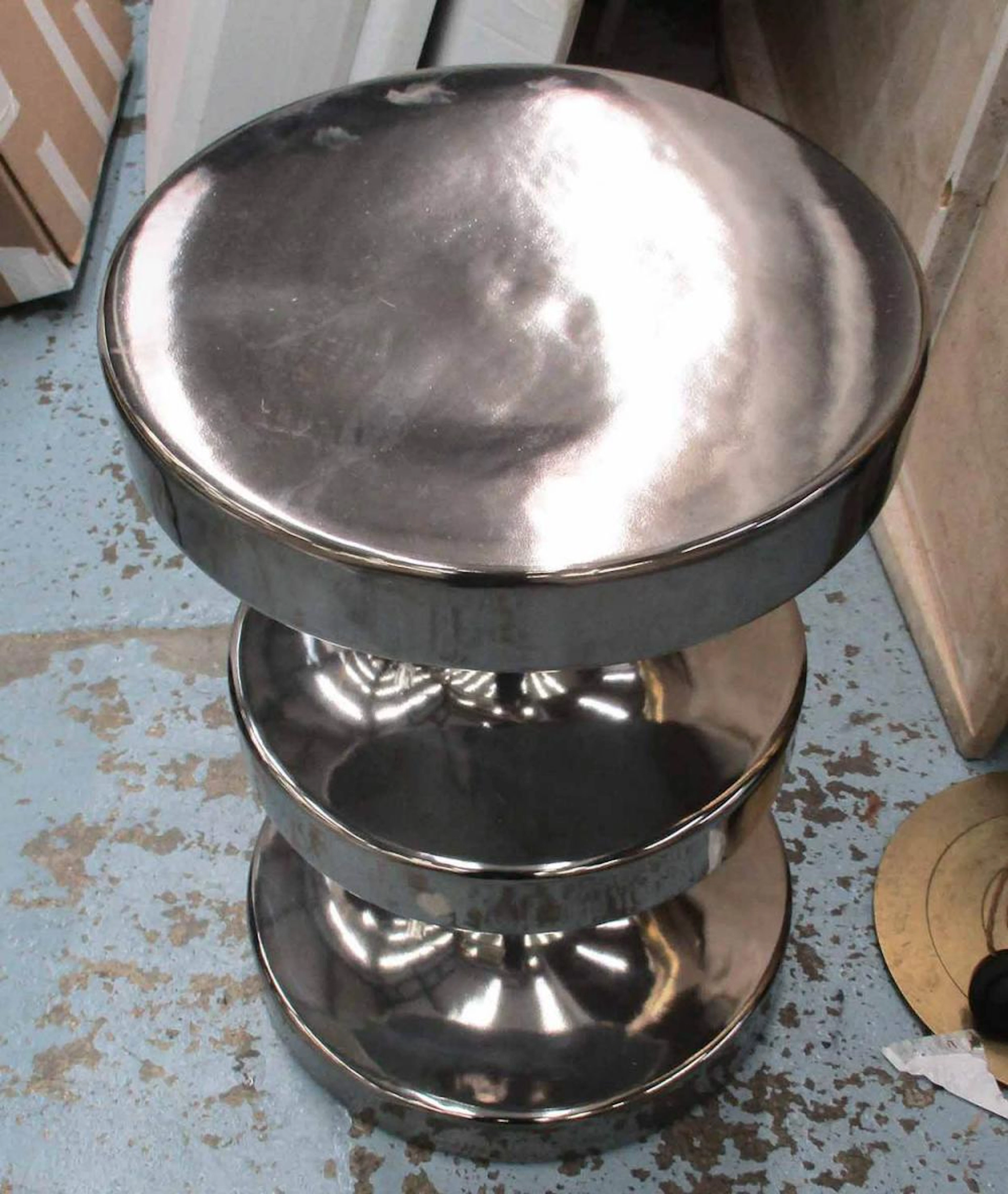 INDIA MAHDAVI STOOL