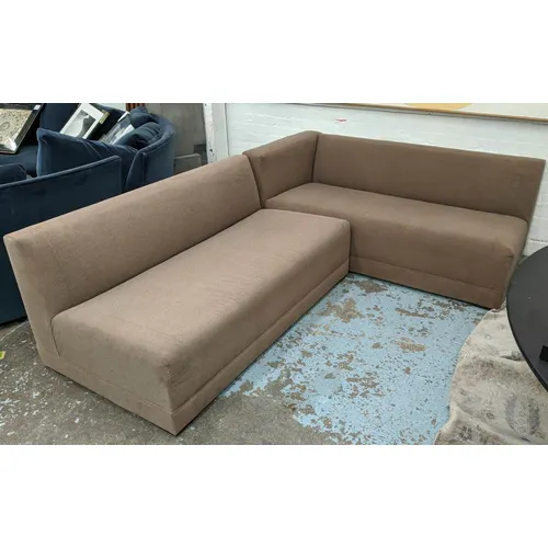 MICHAEL REEVES TRIBECA MODULOAR SOFA BY MICHAEL REEVES, deep... | Barnebys