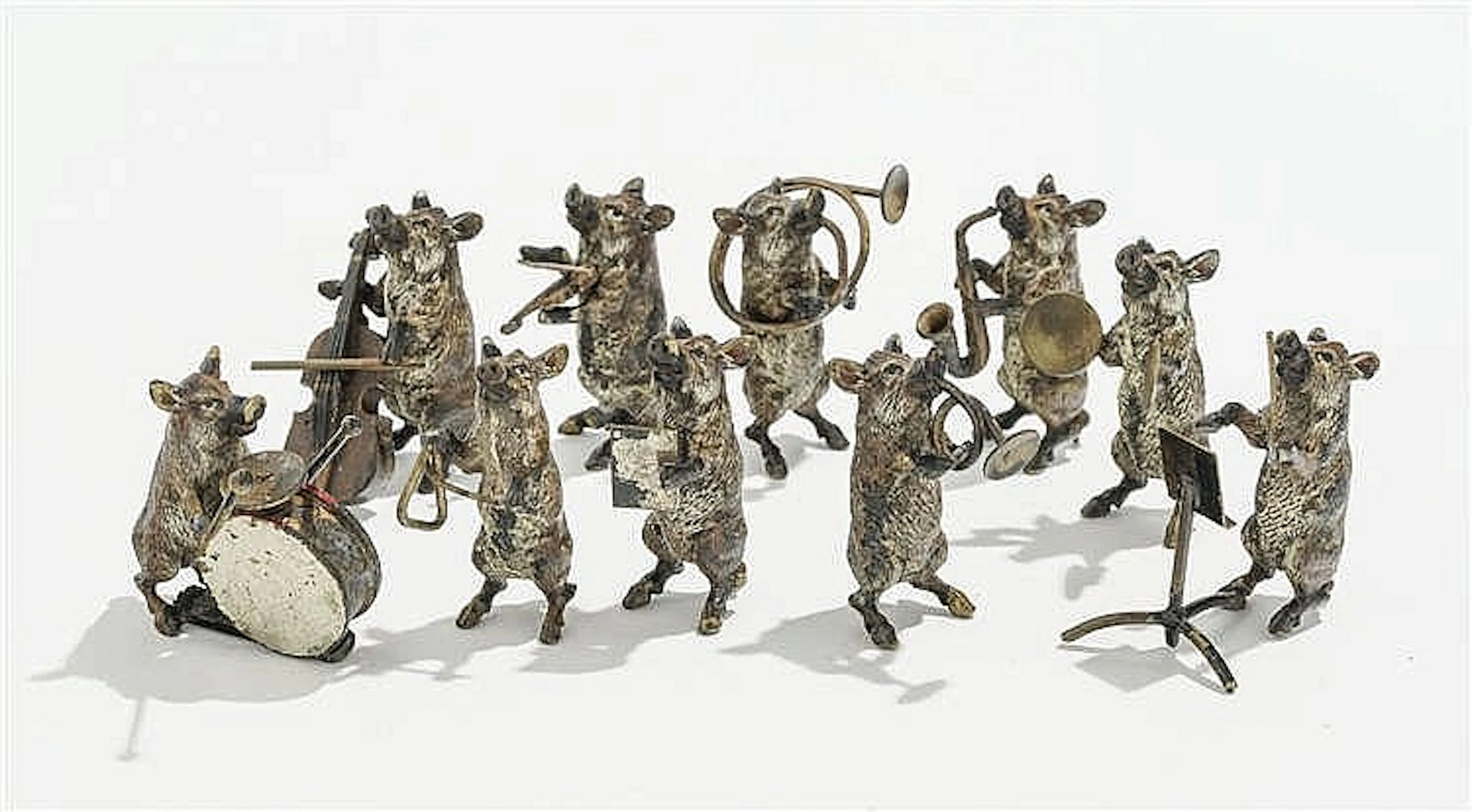 Orchestre de dix sangliers musiciens