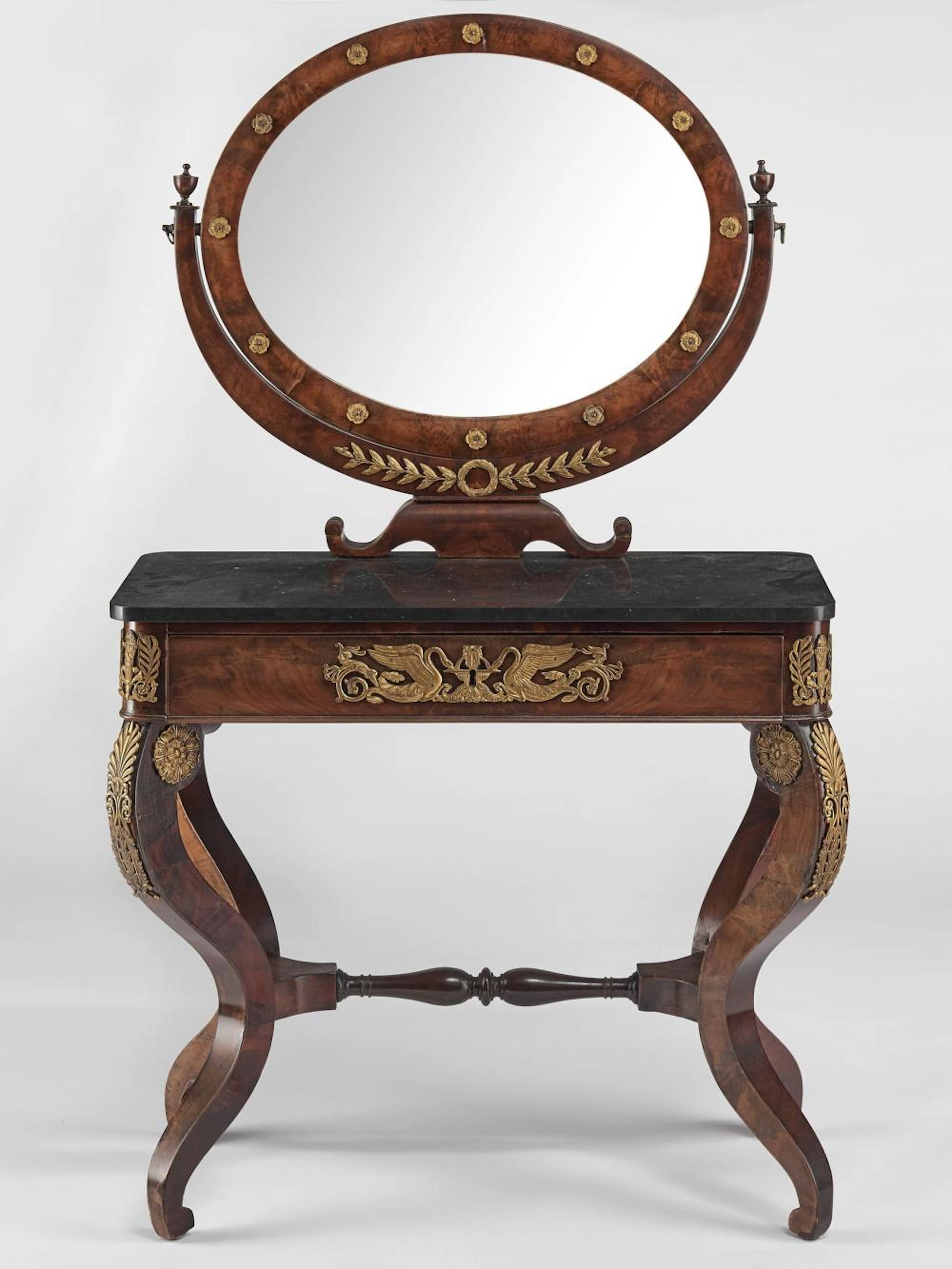 Coiffeuse et son psyché d'époque Empire Un tiroir psyché ovale, acajou, mi