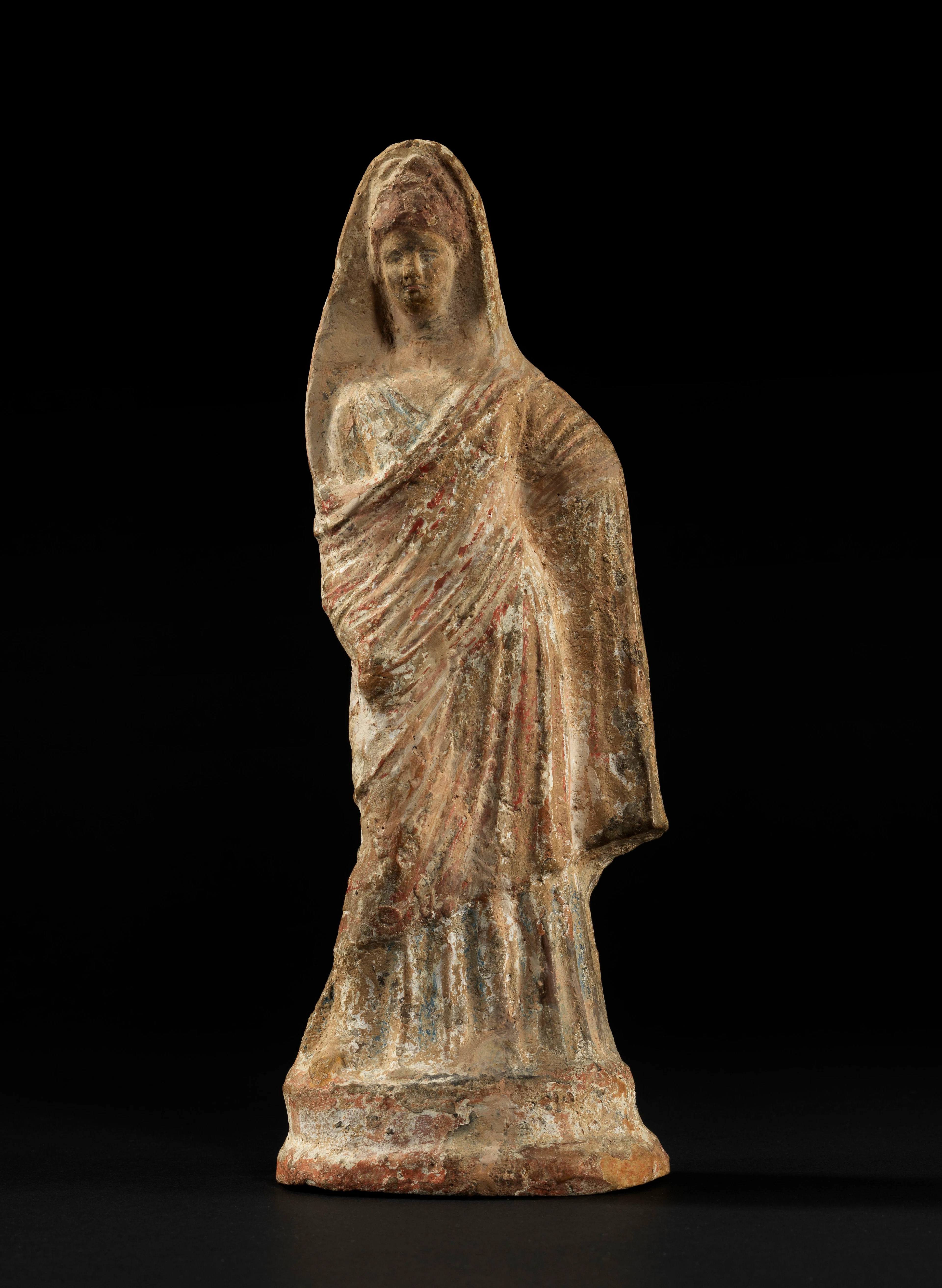 3413. Statuette, Tanagra, époque hellénistique, IIIe-Ier s av.JC
