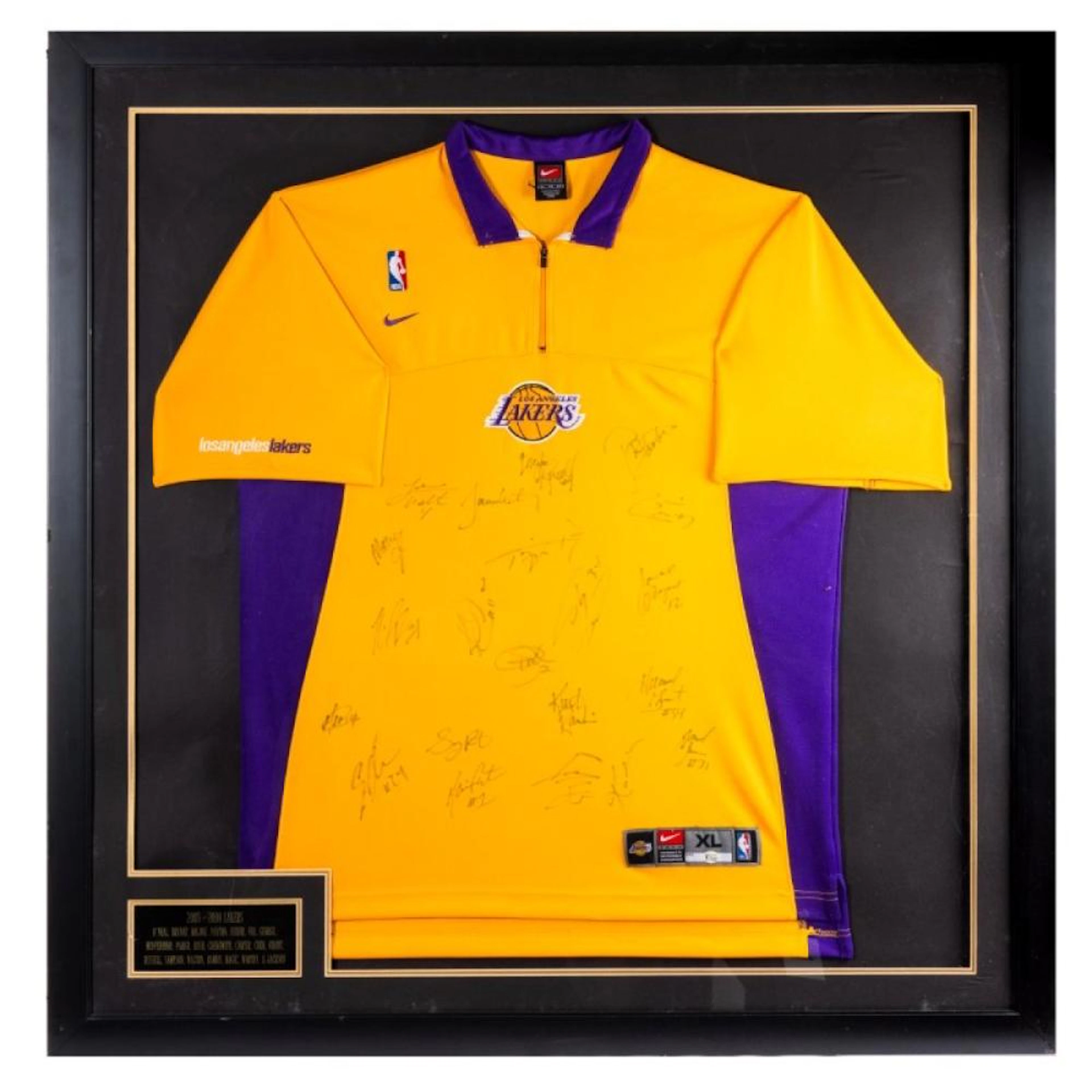 LA Lakers History! 21 Signatures on a Nike Lakers Warm Up...