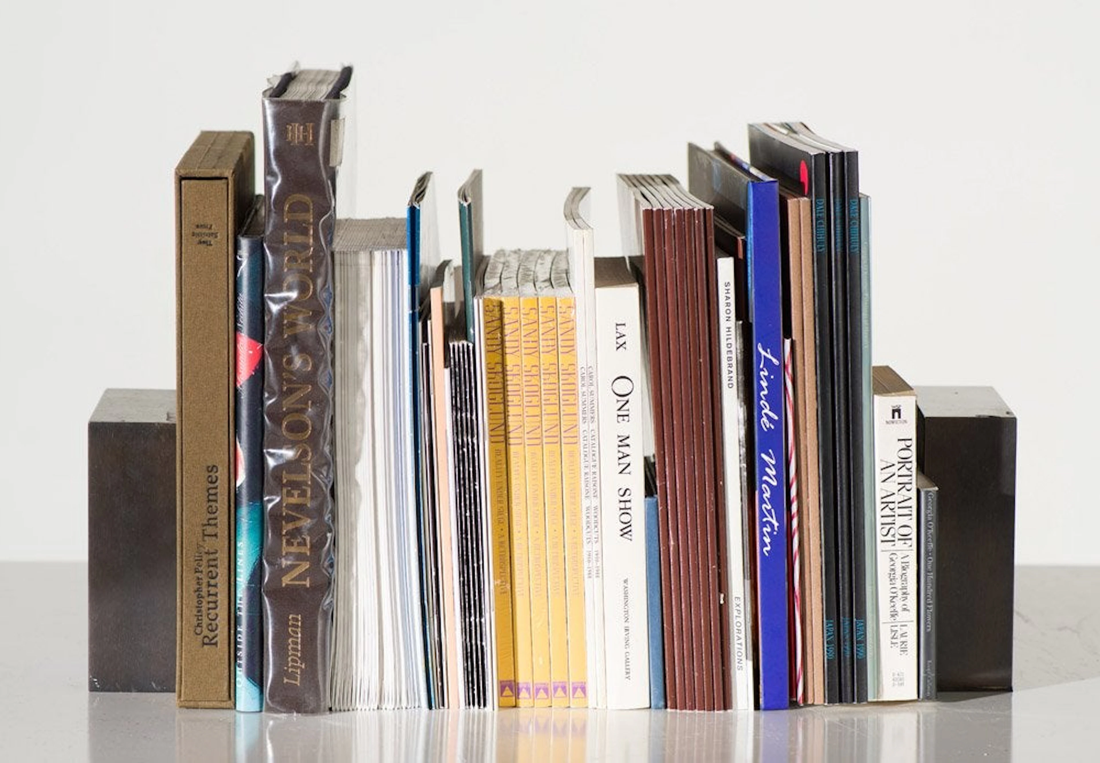Various Artist Books (74 Books / Catalogs)