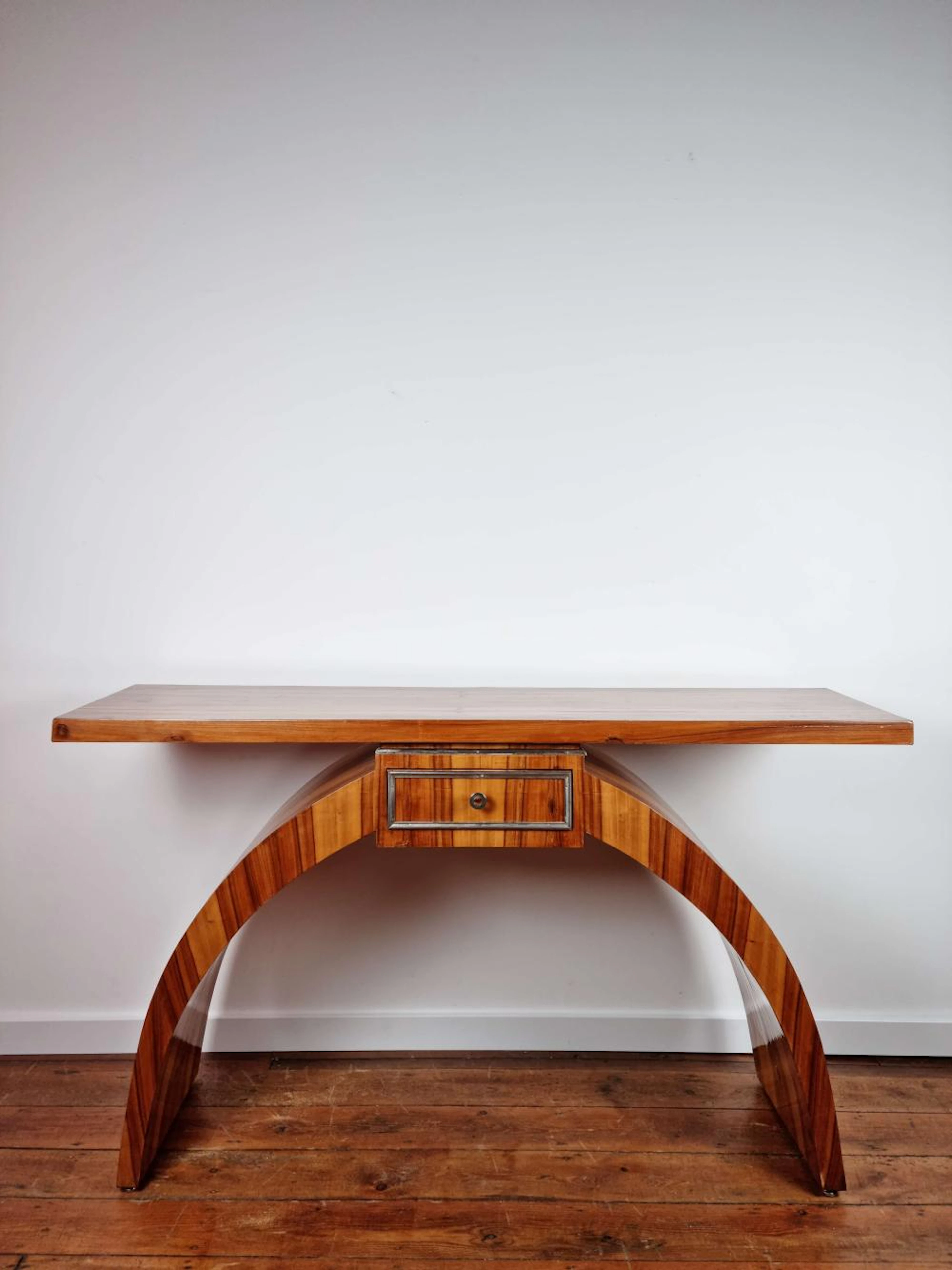 Meuble console de style