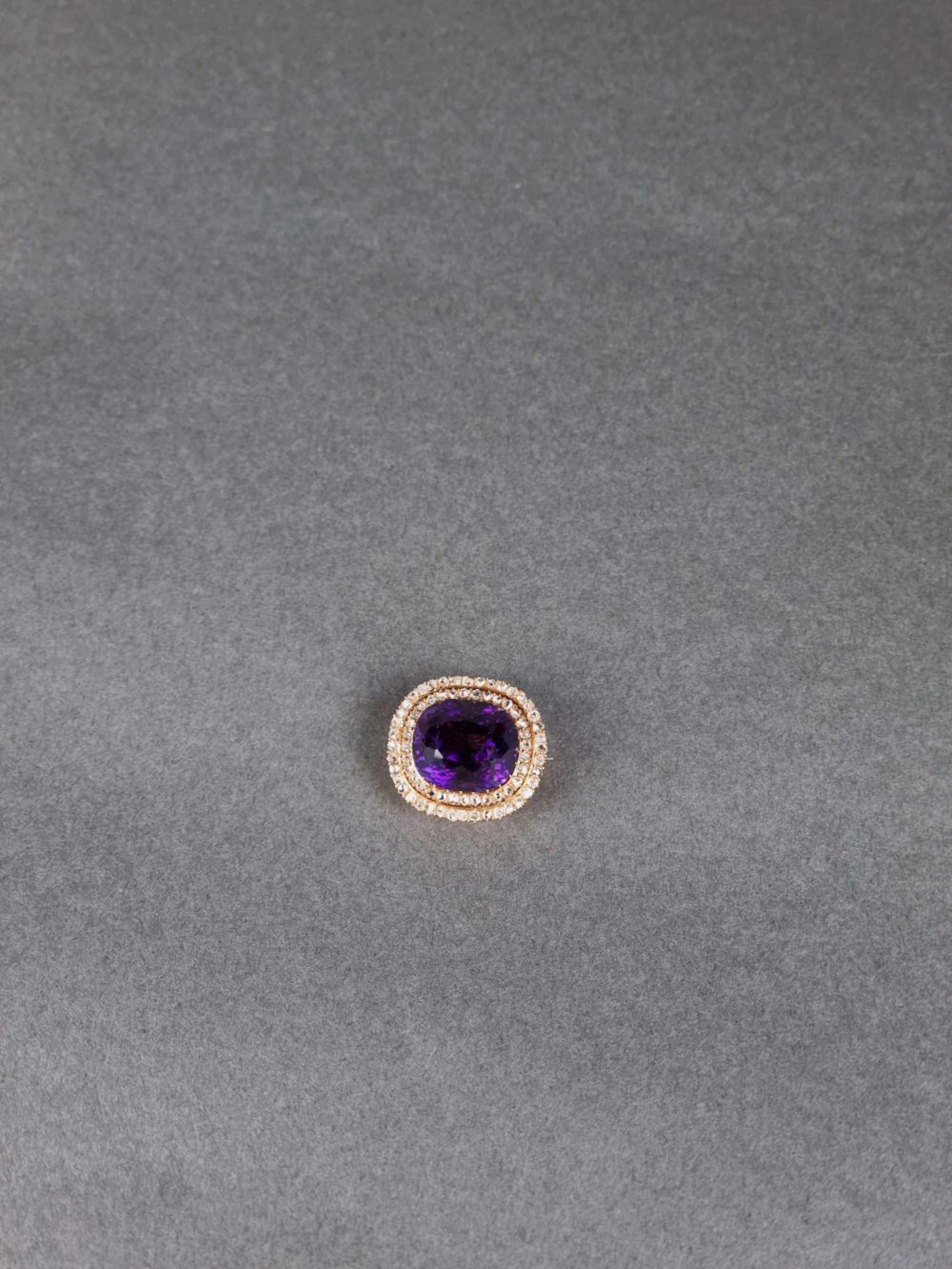 Broche en or