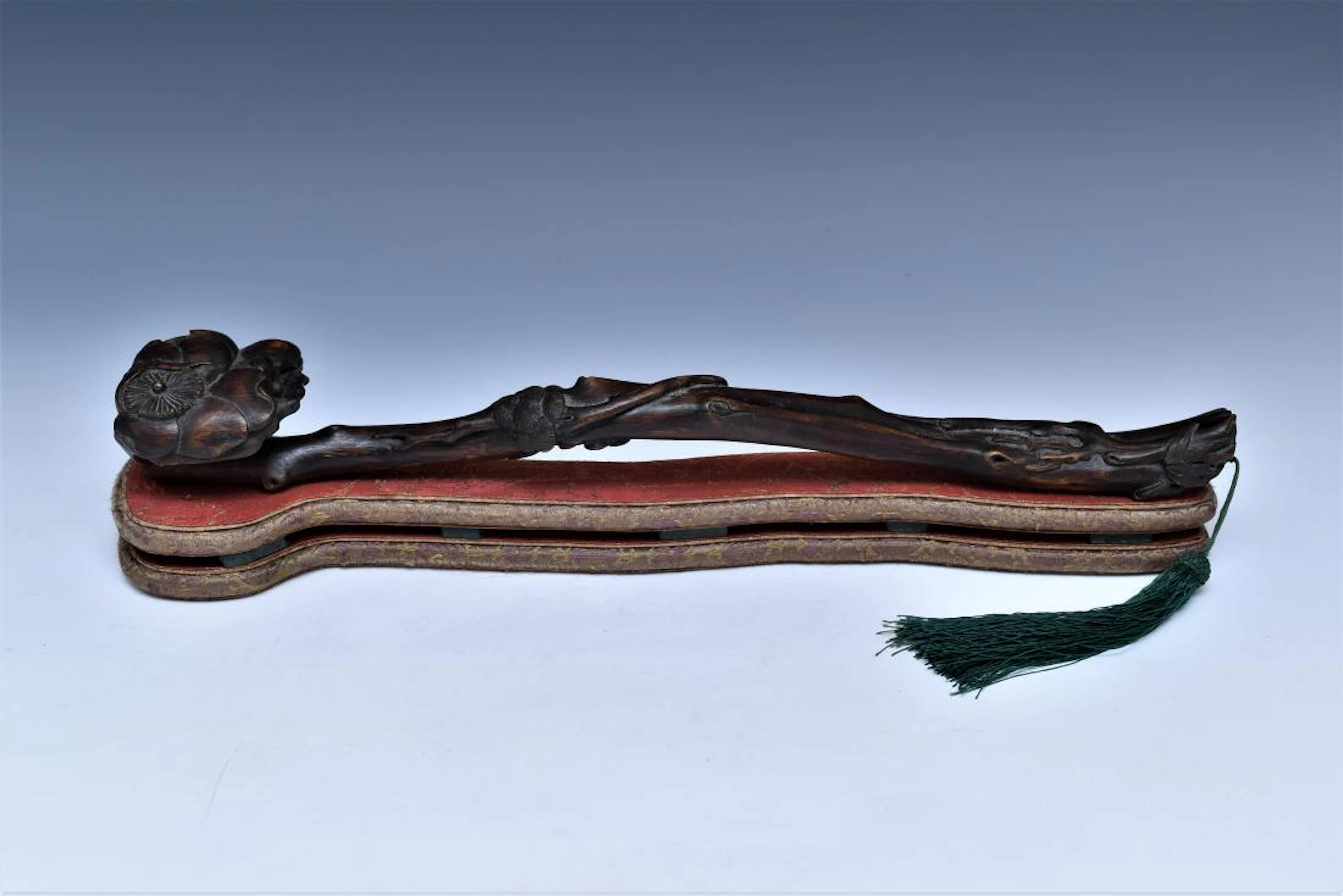 18/19th c. chenxiang ruyi scepter with stand