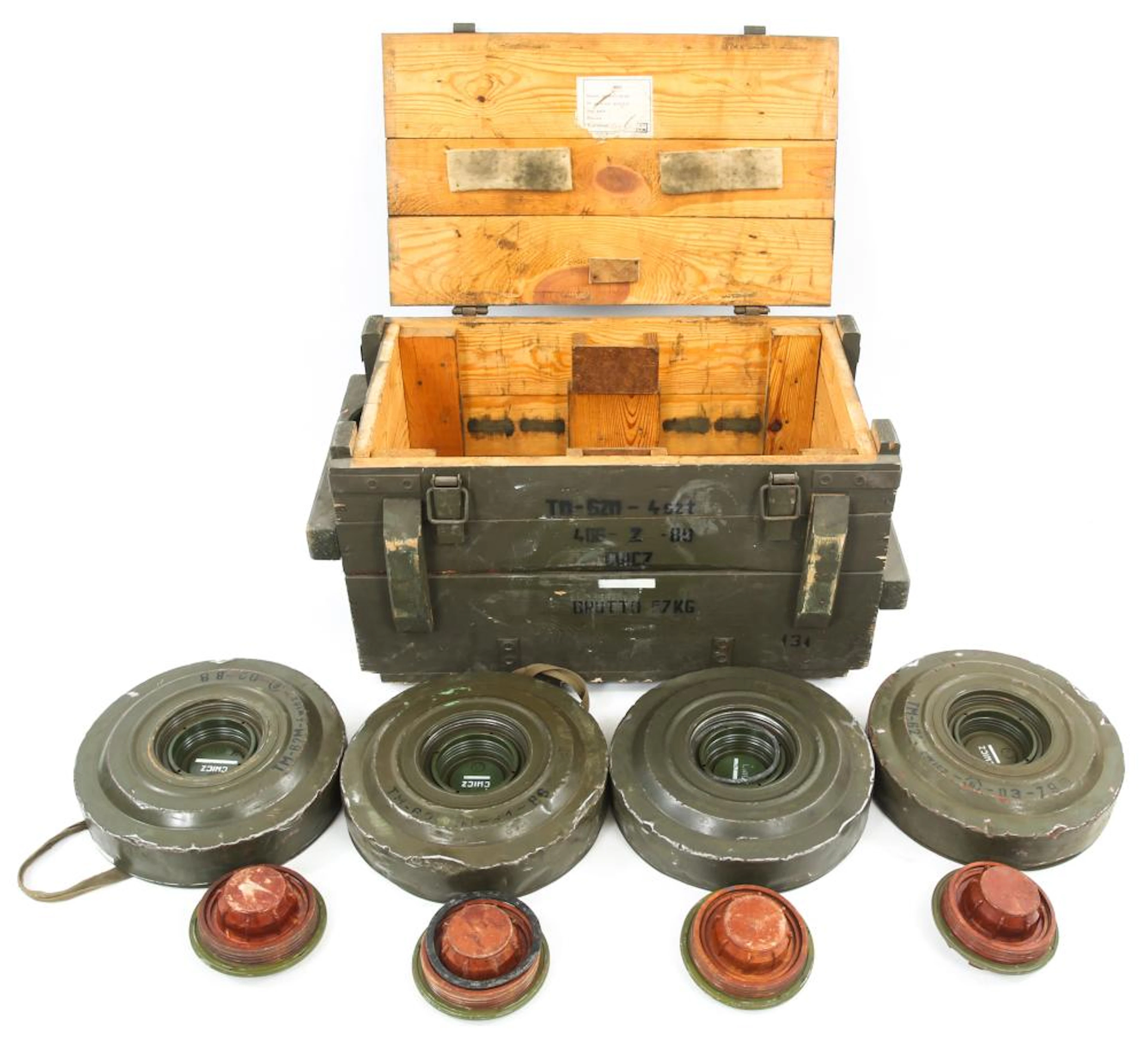 BULGARIAN ANTI-TANK TM-62 MINES IN CRATE LOT OF 4