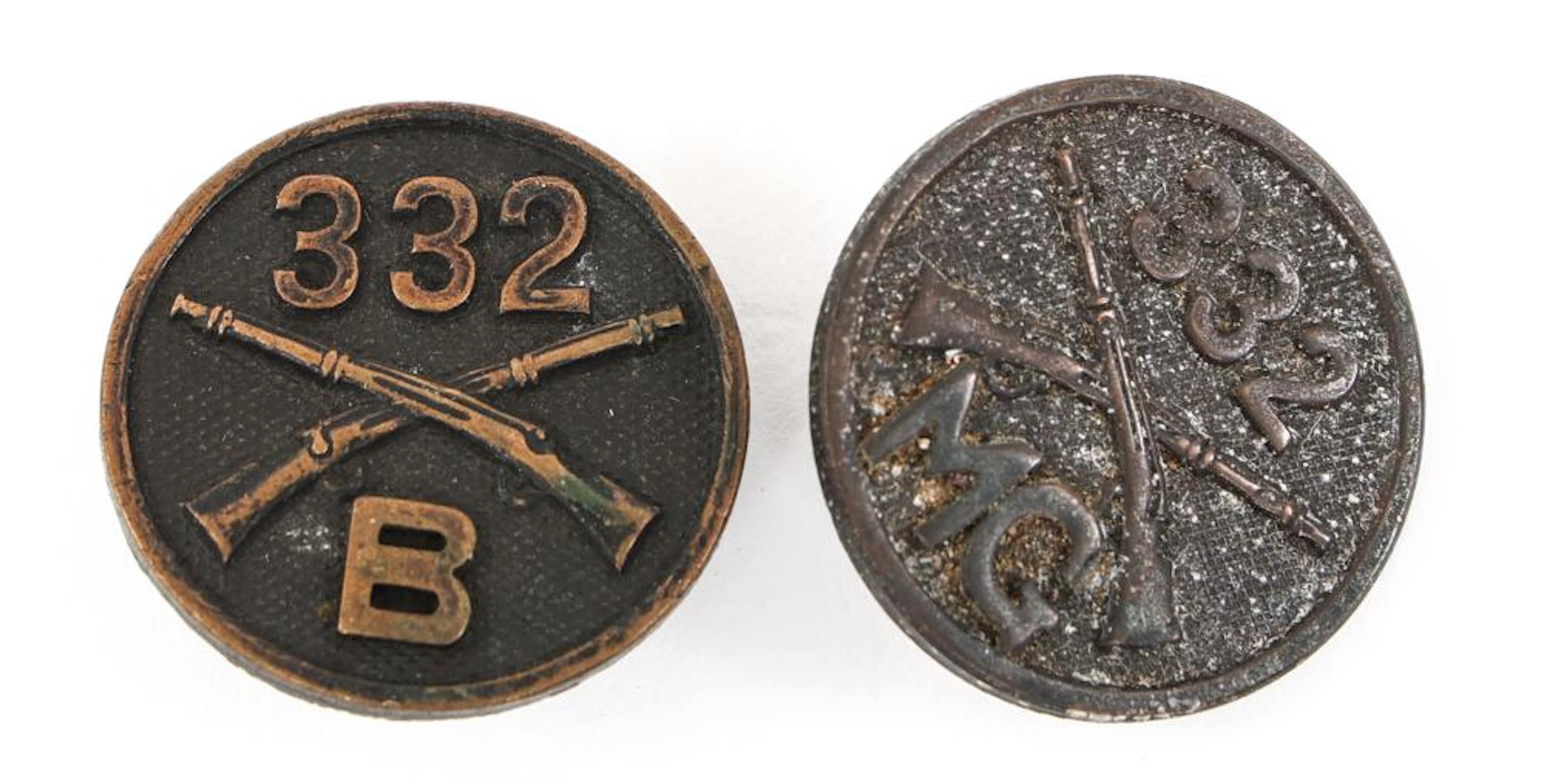 WWI US ARMY AEF 332nd INFANTRY RGT COLLAR LOT OF 2