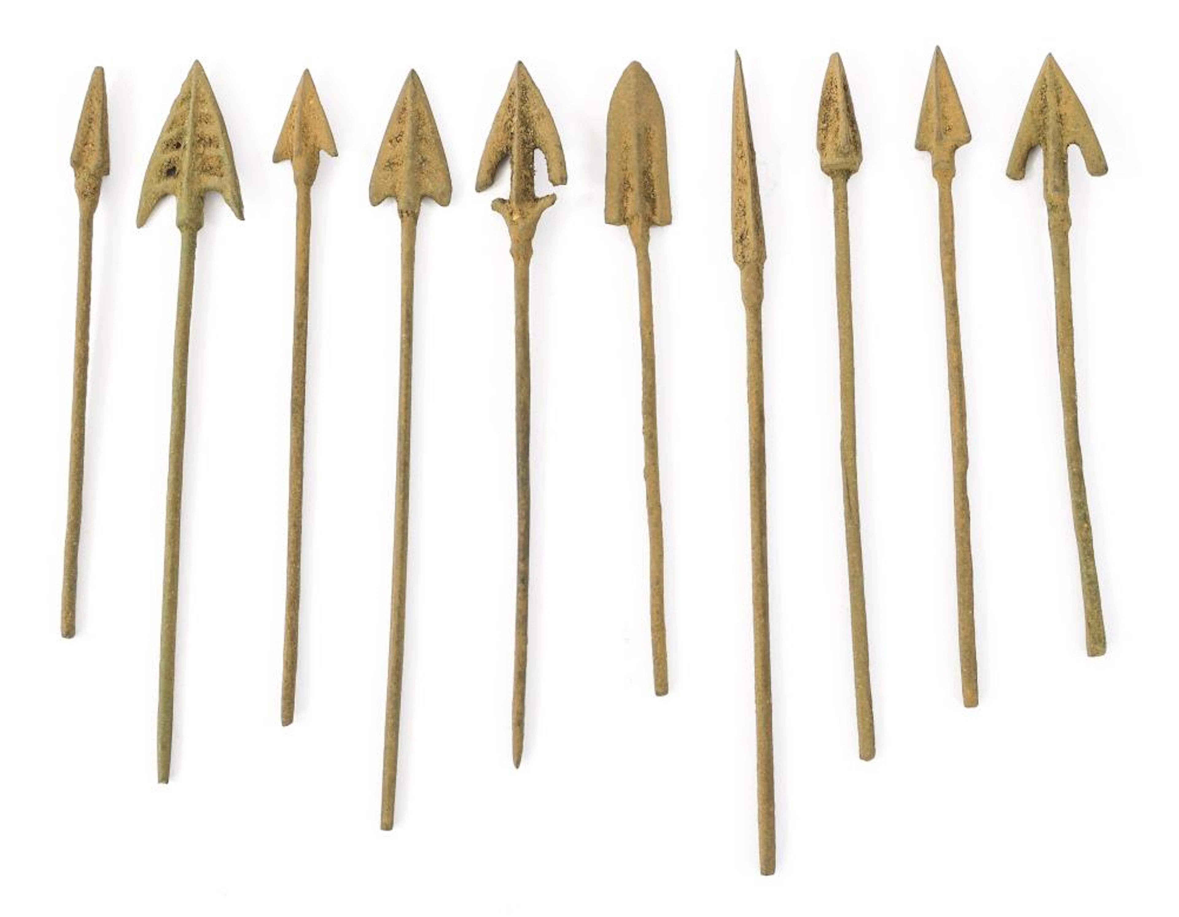 BRONZE ARROW HEADS