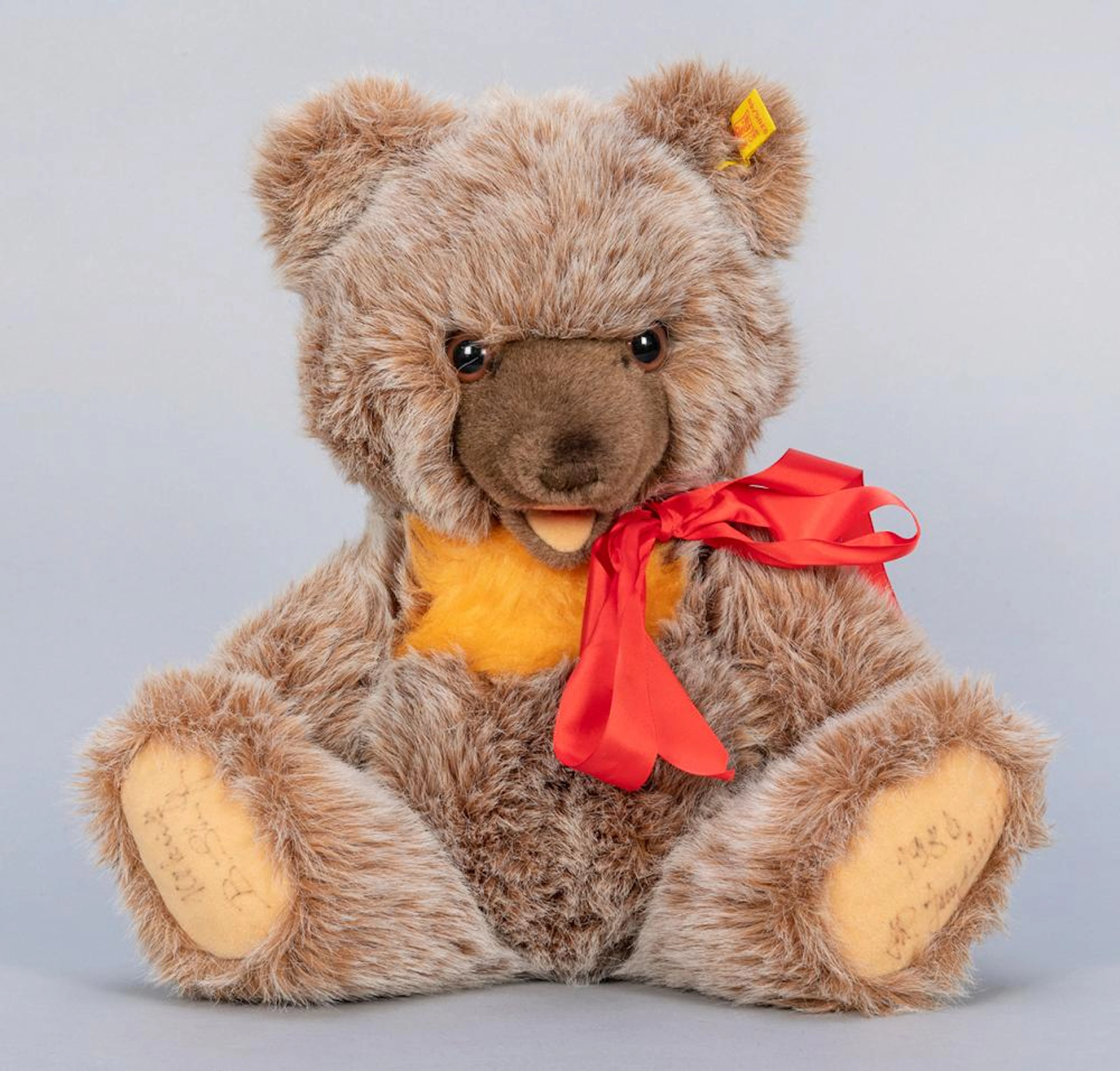 Steiff Zotty Teddy Bear, Signed. W. Germany, 1985. EAN 0305...