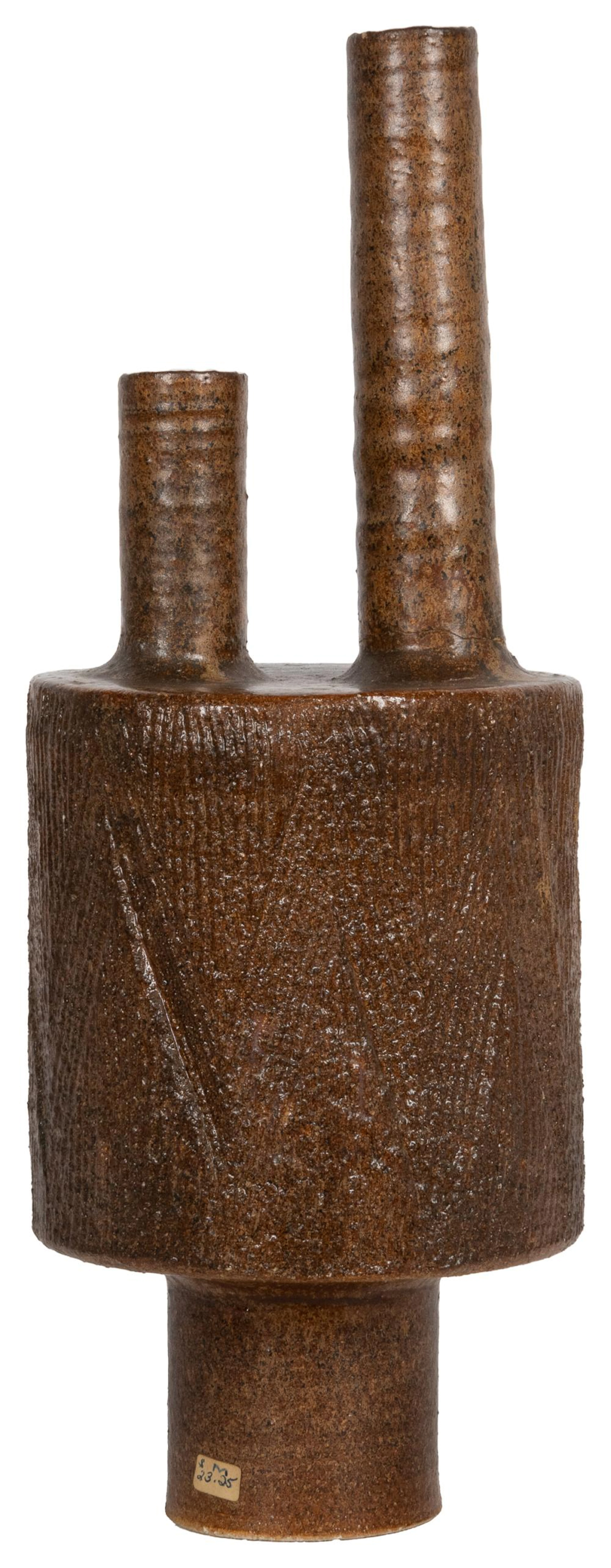 [STUDIO CERAMIC] Vessel. Glazed and incised stoneware. Not...