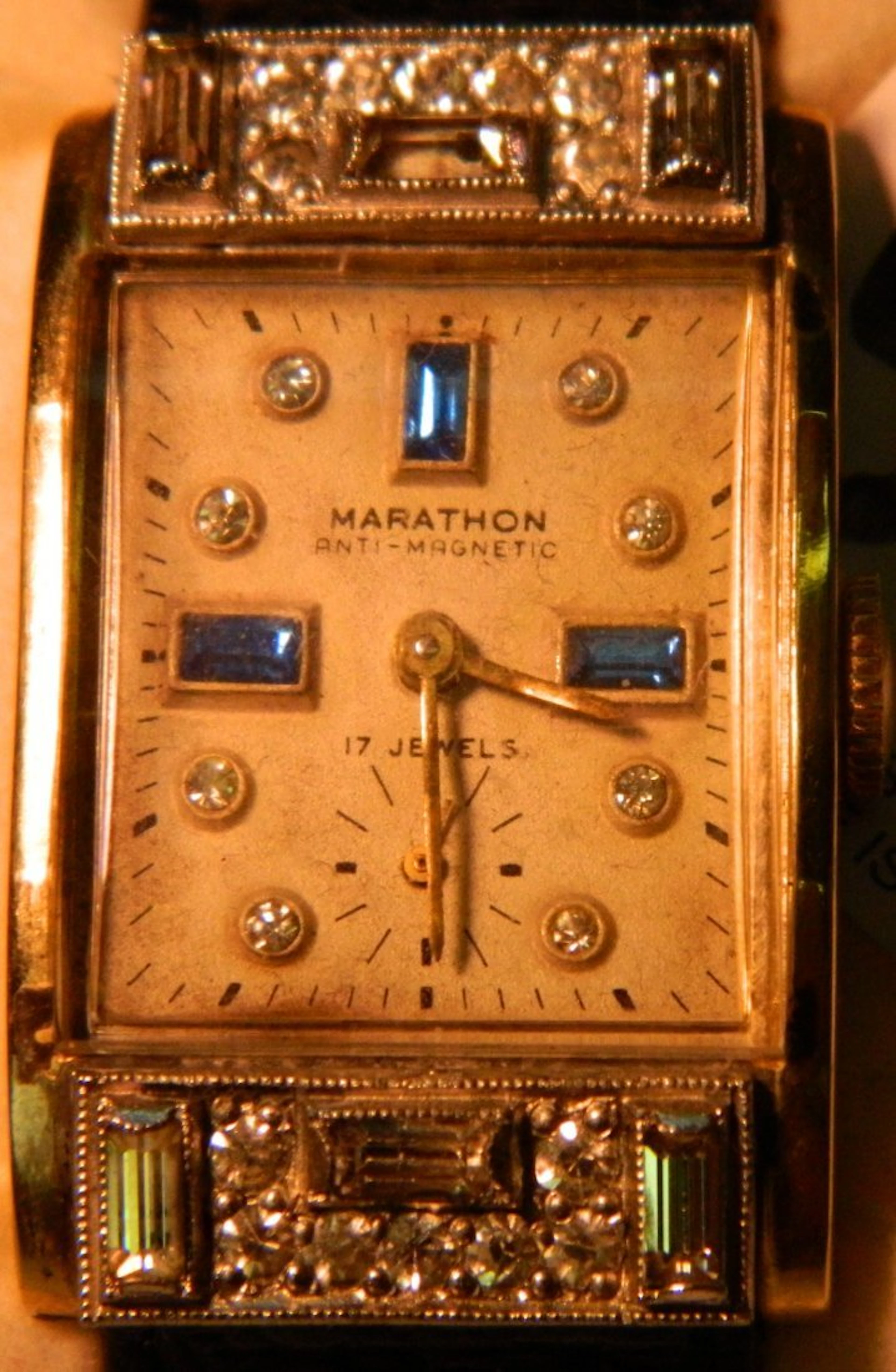 Vintage men's watch marathon 17 jewels j d base metal
