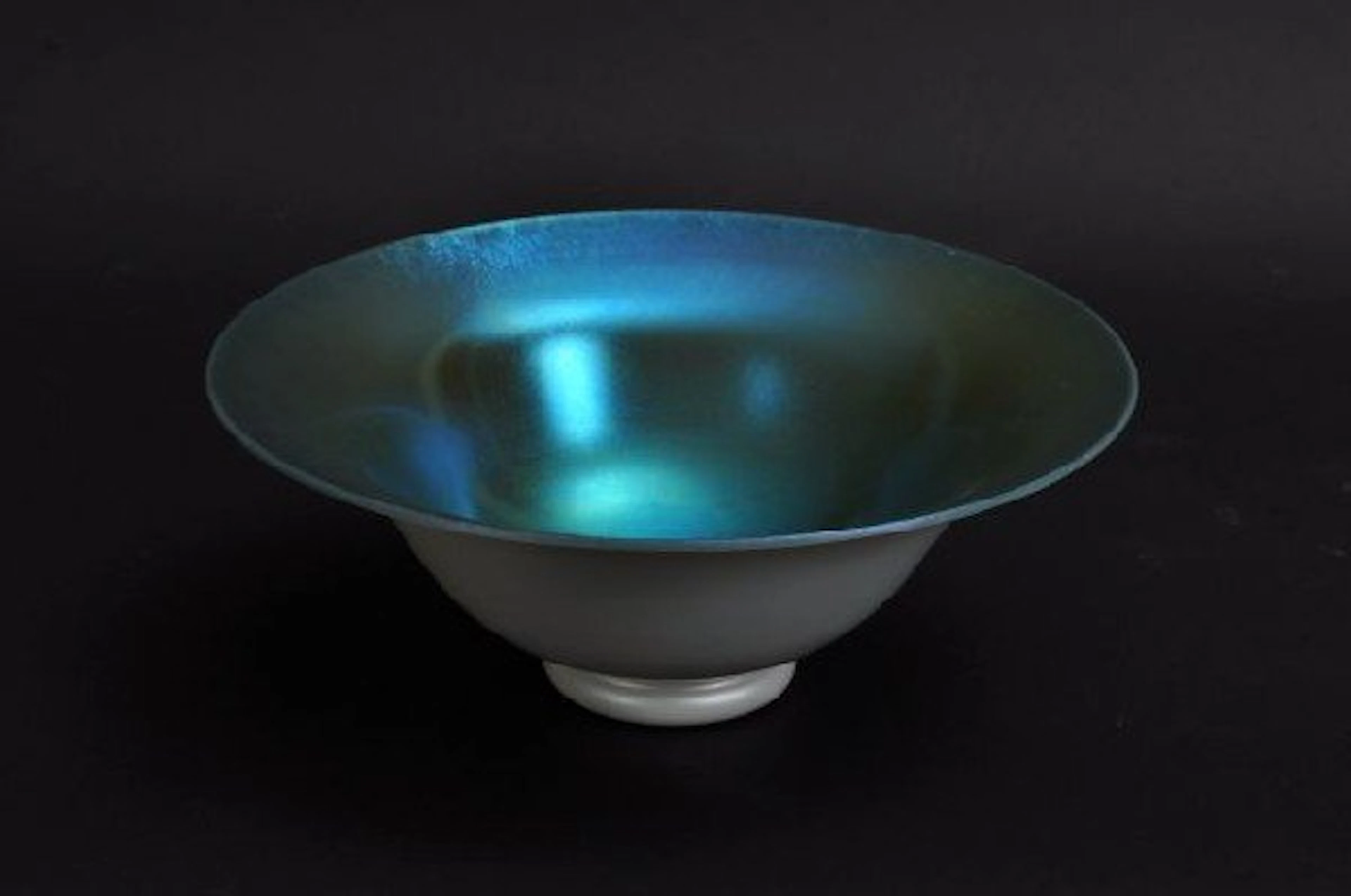 Wonderful period blue irredescent steuben art glas