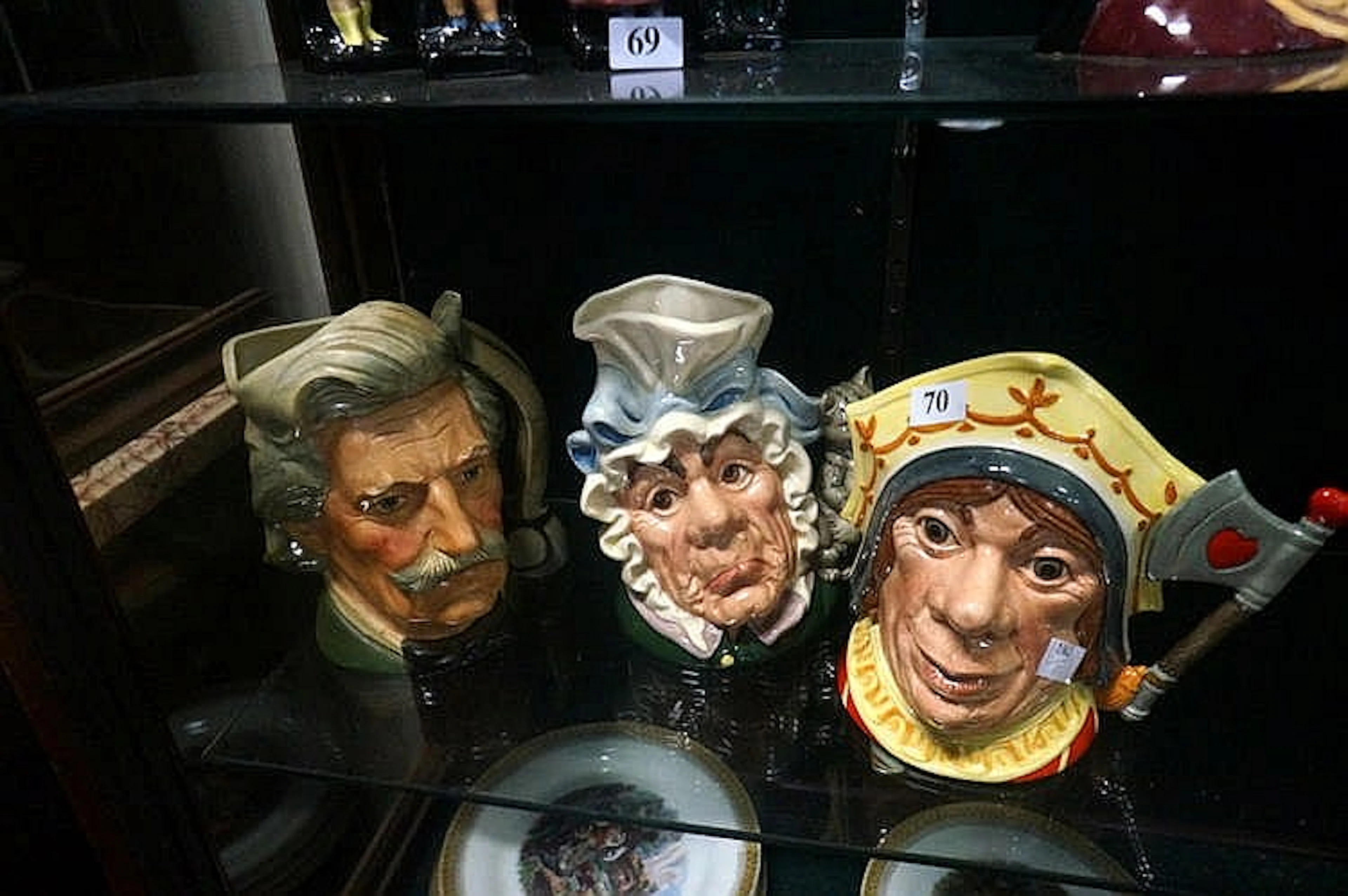 3 large R/Doulton character jugs, the cook & the Cheshire cat, Rd Queen & M