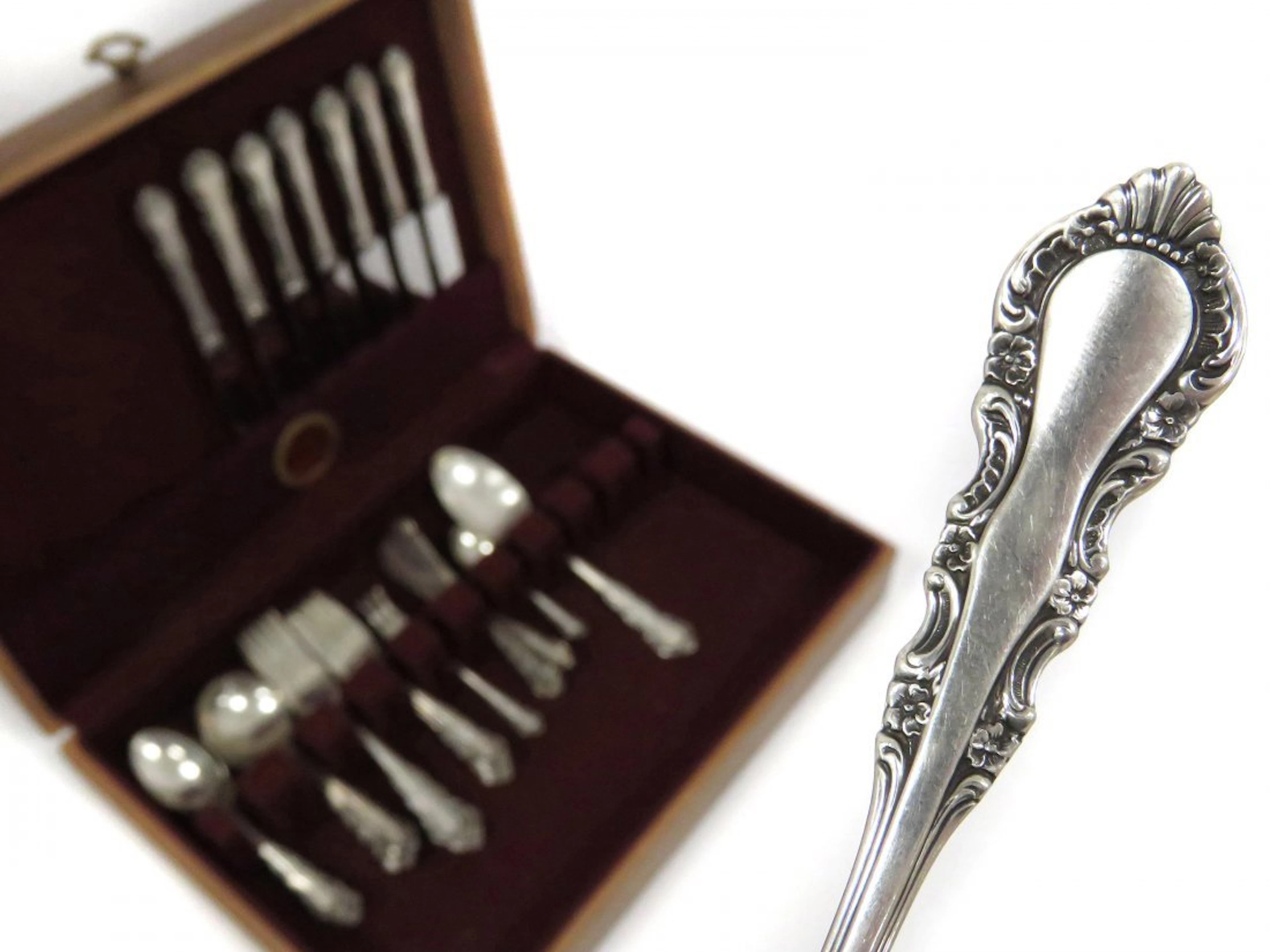 Set reed and barton "georgian rose" sterling flatware